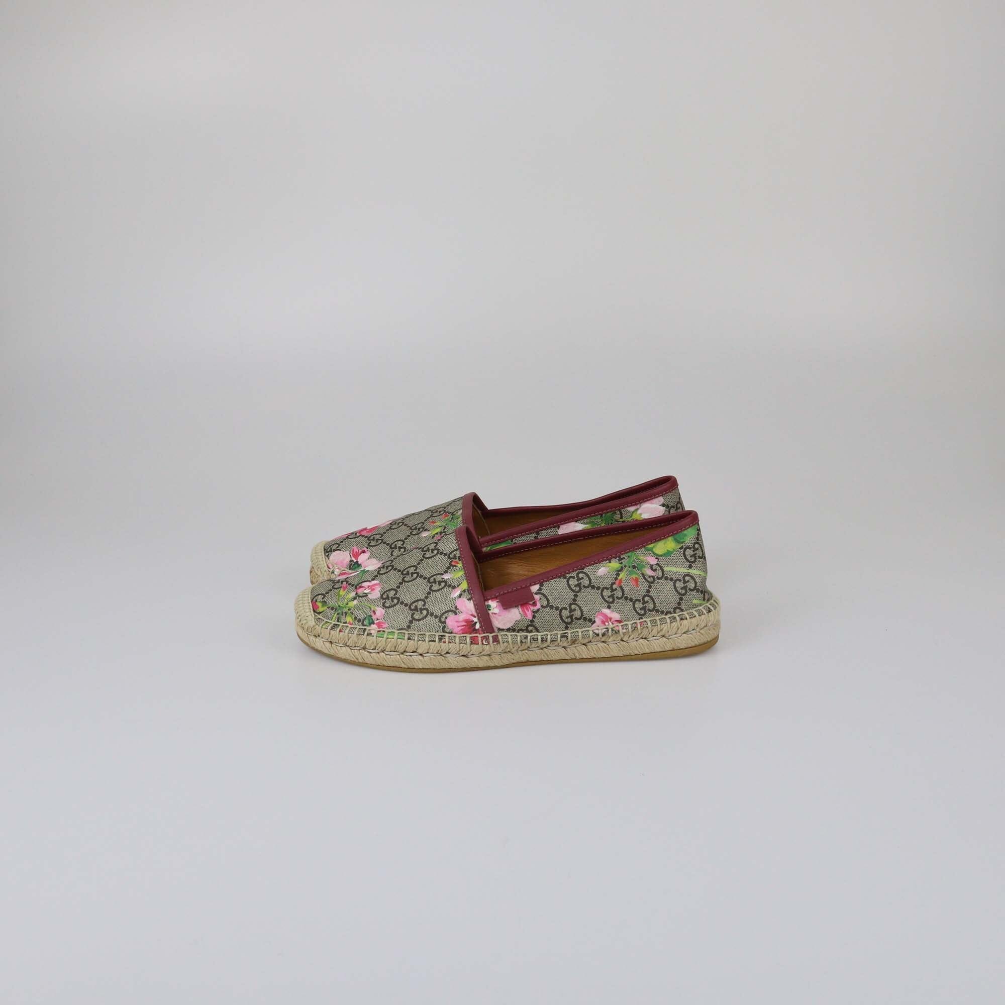 Gucci Beige GG Supreme Blooms Espadrilles Flats Womens Gucci 