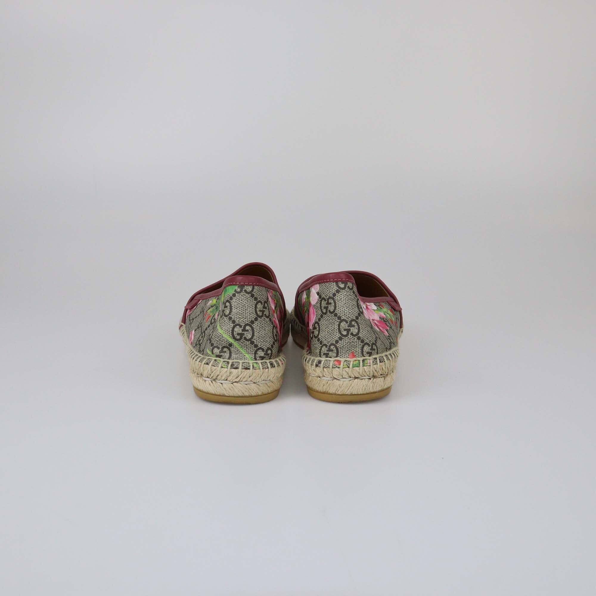 Gucci Beige GG Supreme Blooms Espadrilles Flats Womens Gucci 