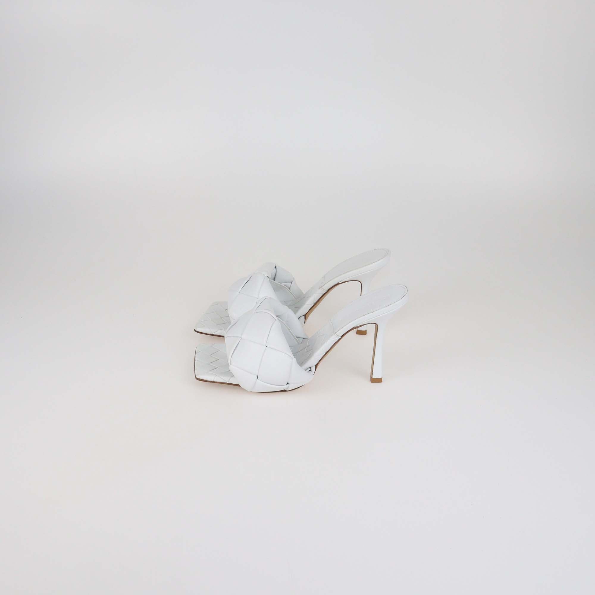Bottega Veneta White Intrecciato Leather Lido Slide Sandals
