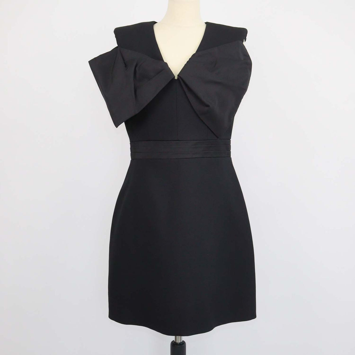 Alexander McQueen Black Wool Silk Bow Mini Dress