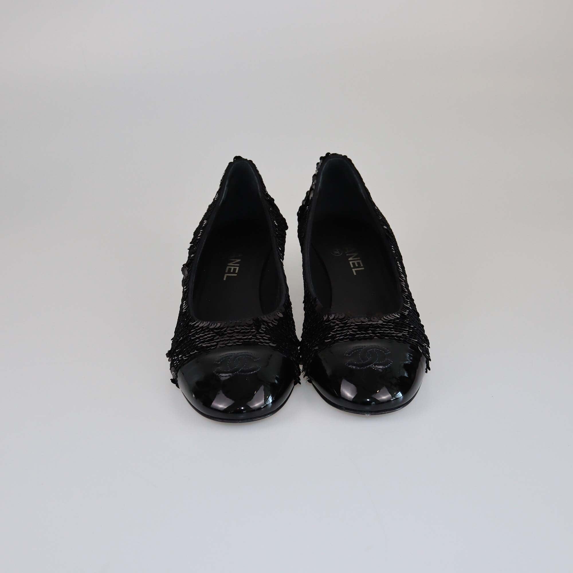 Chanel Black Cap Toe Pumps Womens Chanel 