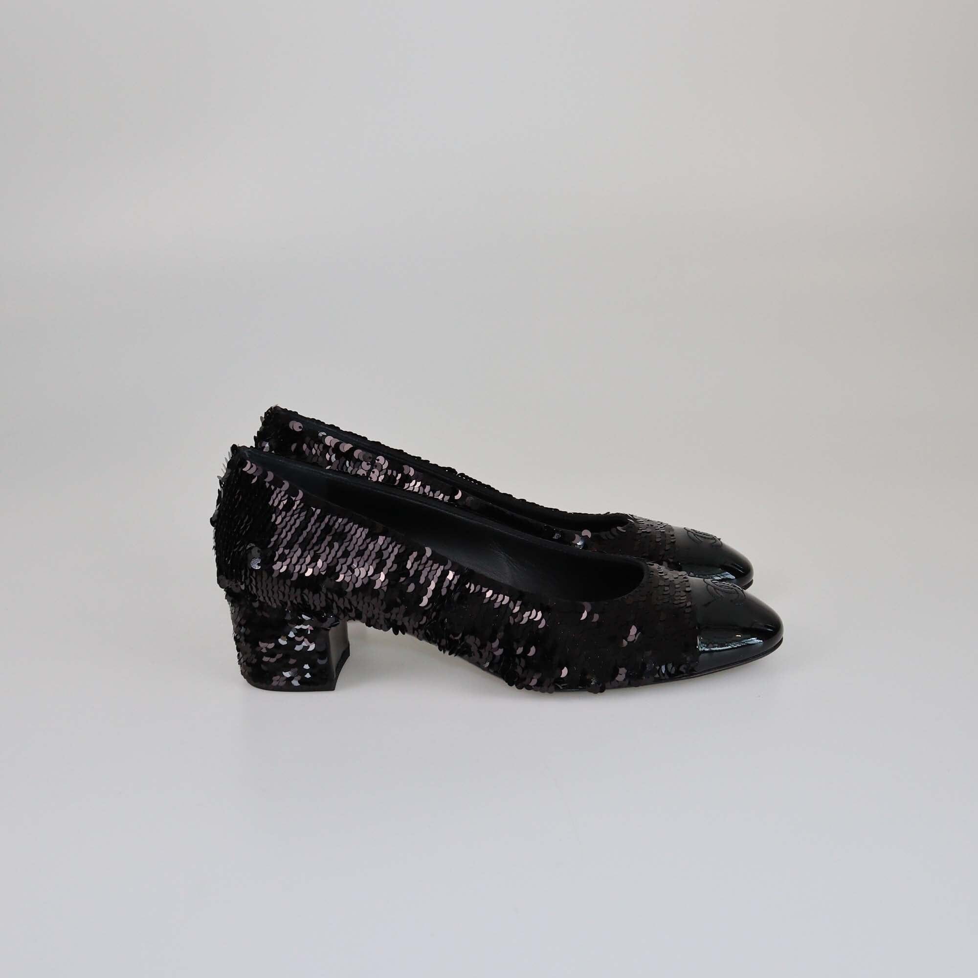 Chanel Black Cap Toe Pumps Womens Chanel 