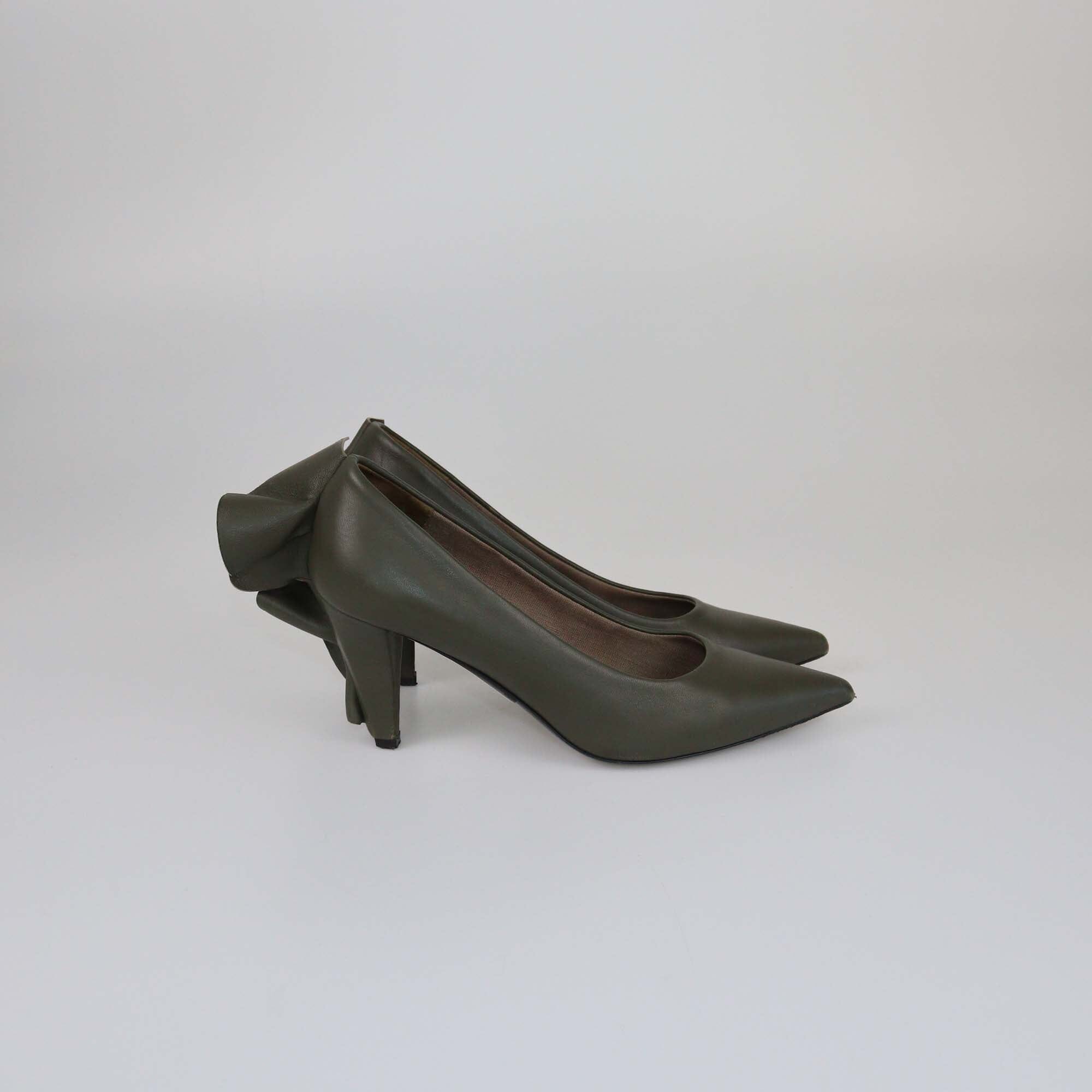 Max Mara Fatigue Green Ruffle Frill Pumps Womens Max Mara 