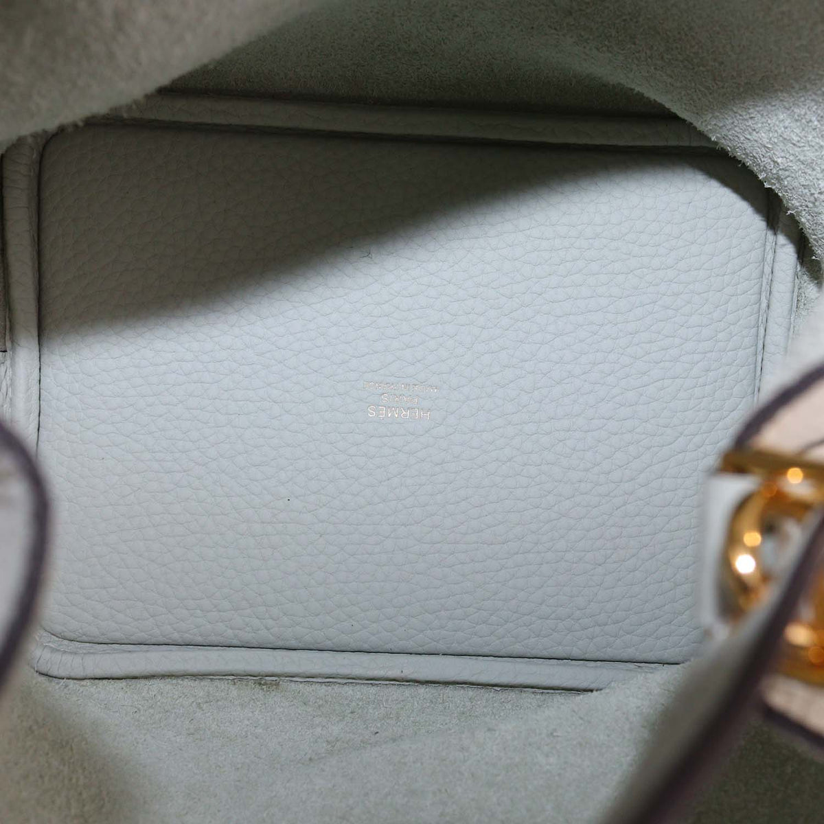 Hermes Gris Neve Clemence Leather Picotin Lock 18 Bag