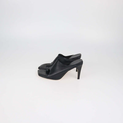 Bottega Veneta Black Leather Mules