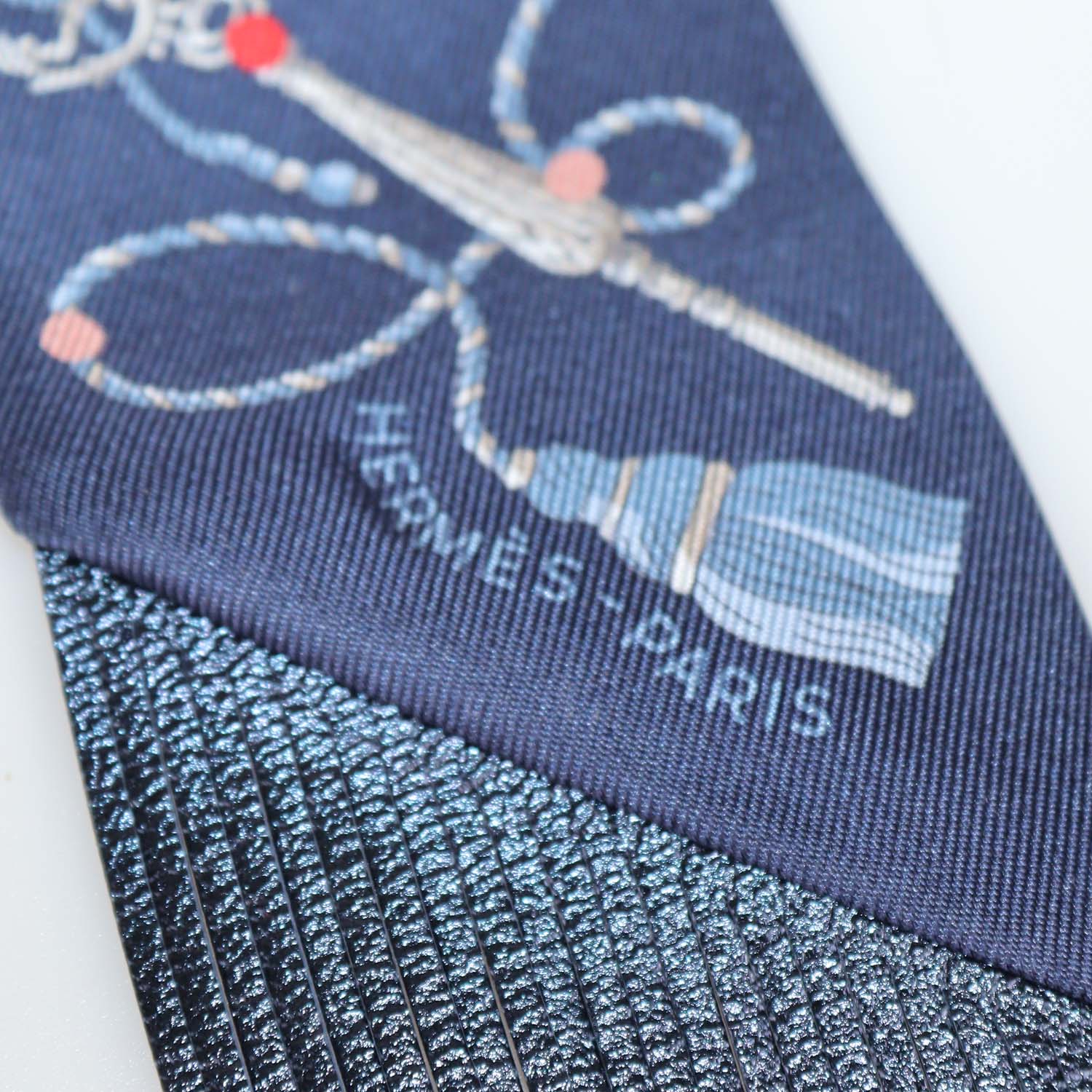 Hermes Bleu Marine Silk Les Cles a Pois Leather Fringes Twilly