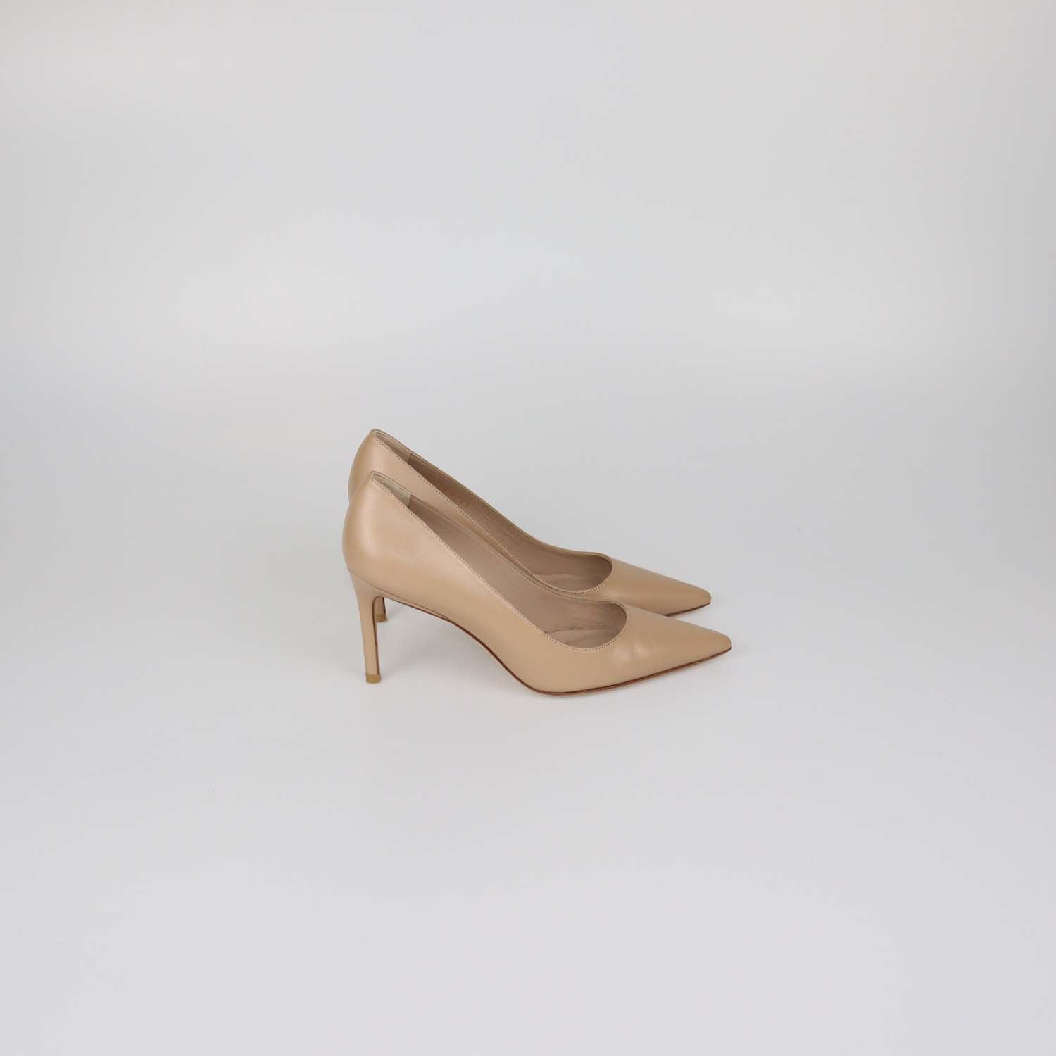 Stuart Weitzman Beige Leather Pointed Toe Pumps