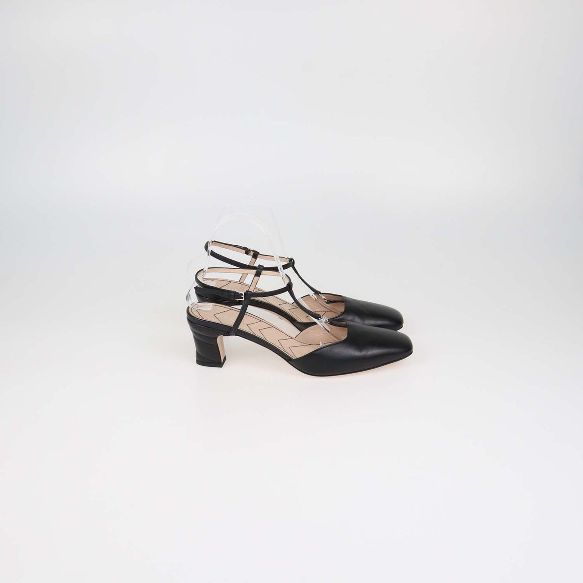 Gucci Black Leather Double G T-Strap Sandals