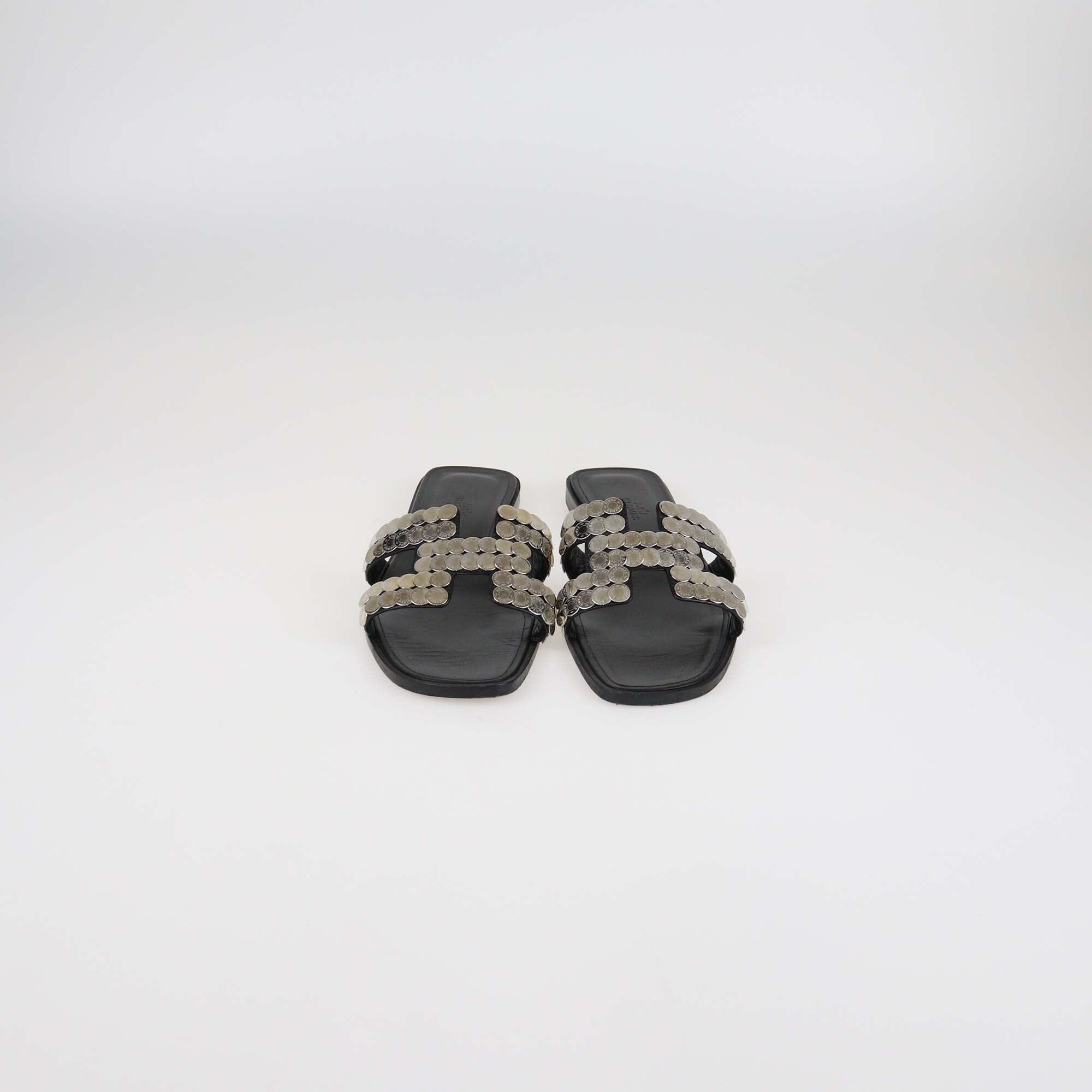 Hermes Black Leather Clou De Selle Oran Sandals Womens Hermes 