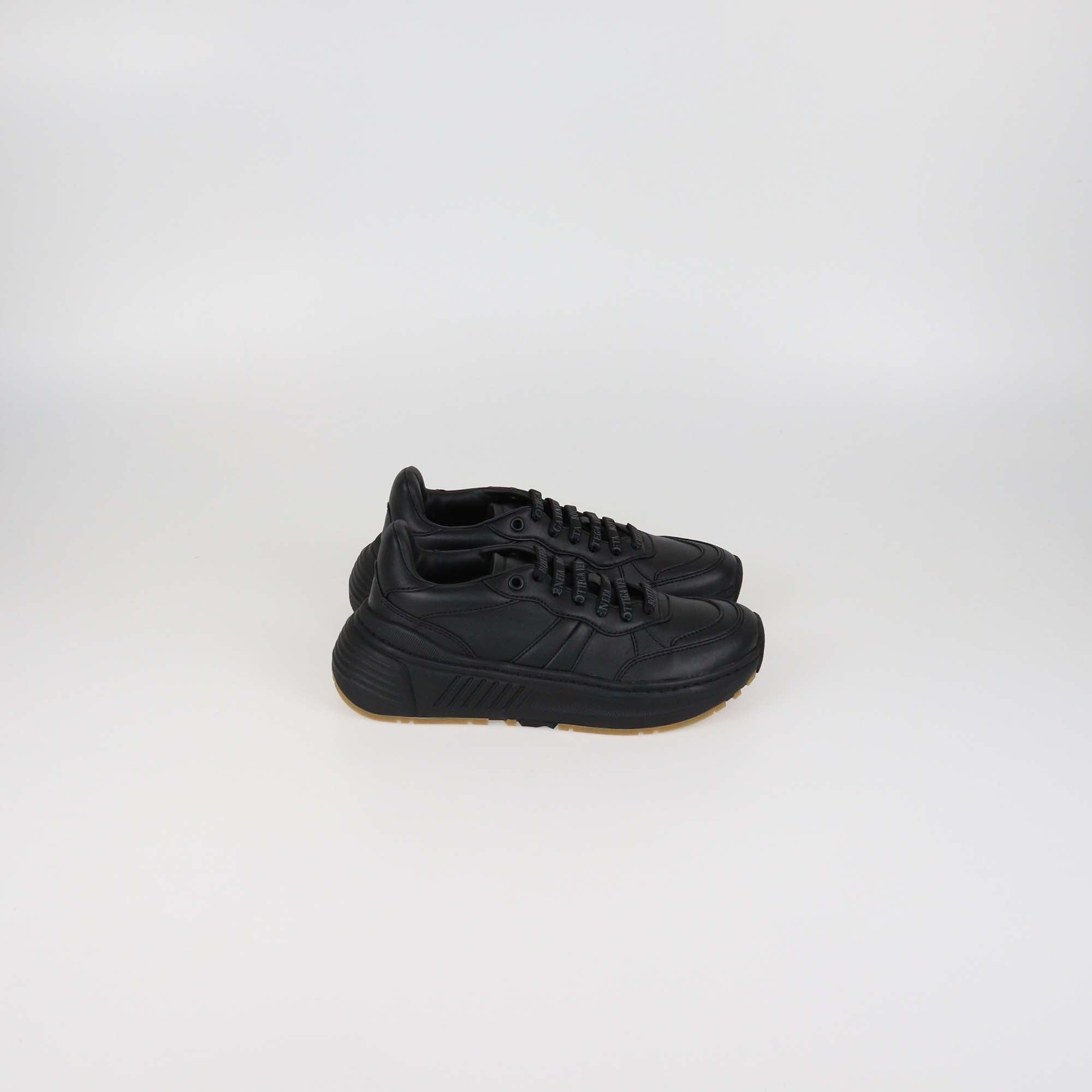 Bottega Veneta Black Leather Speedster Sneakers