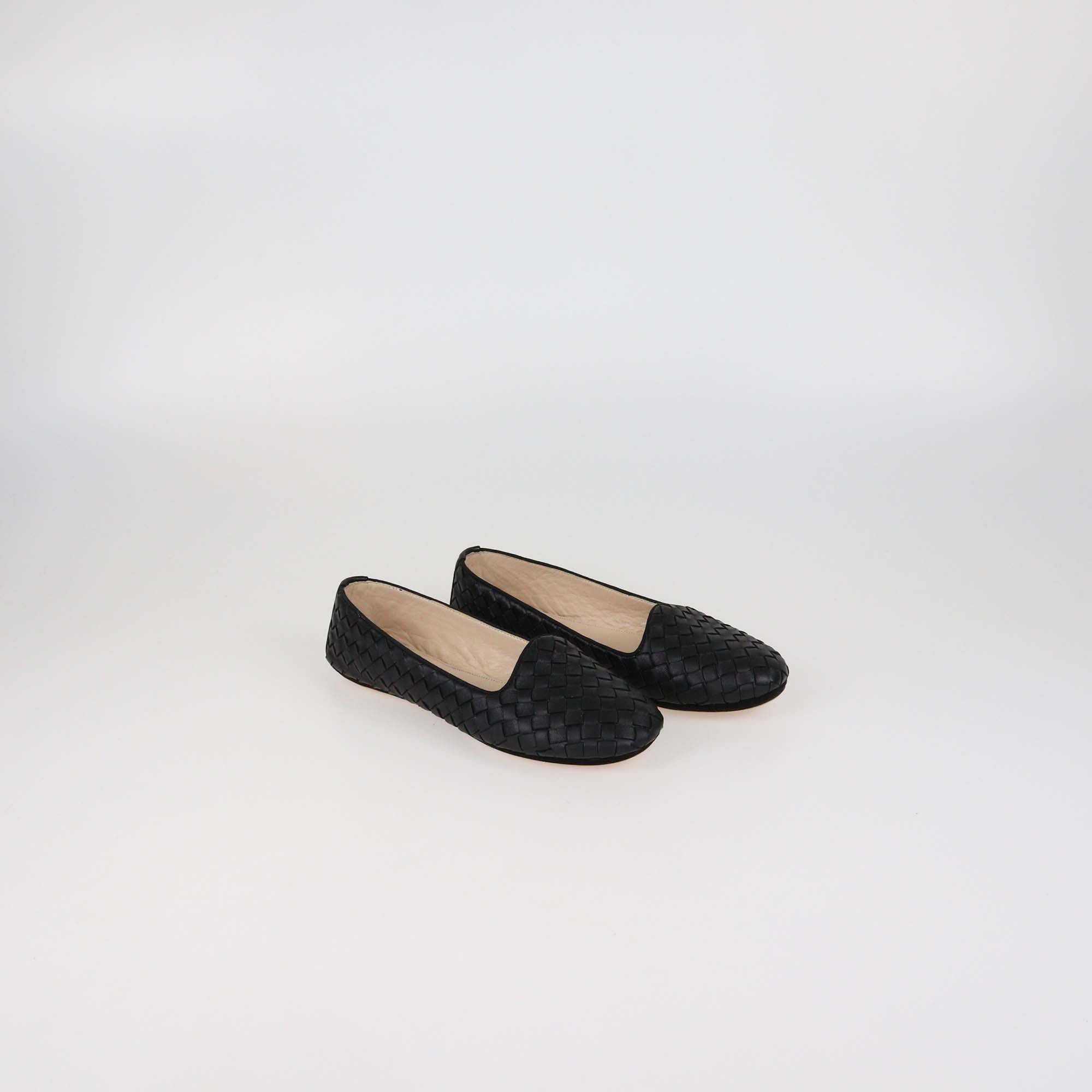 Bottega Veneta Black Intrecciato Leather Ballet Flats