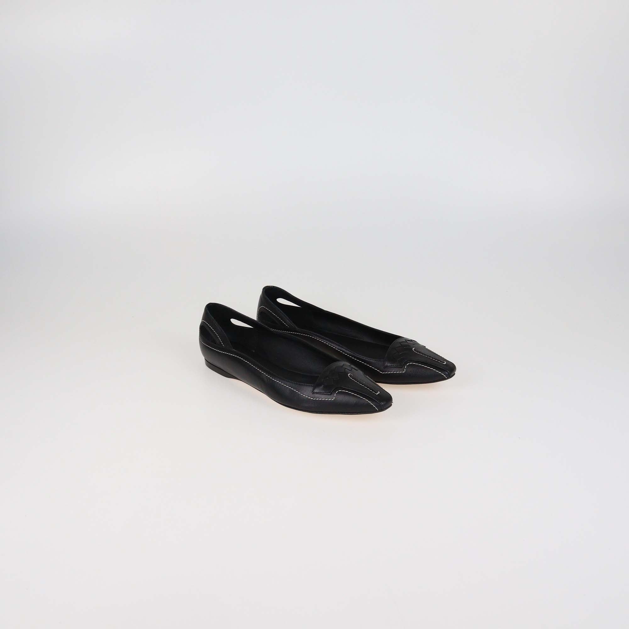 Bottega Veneta Black Smooth Leather Cut Out Flats