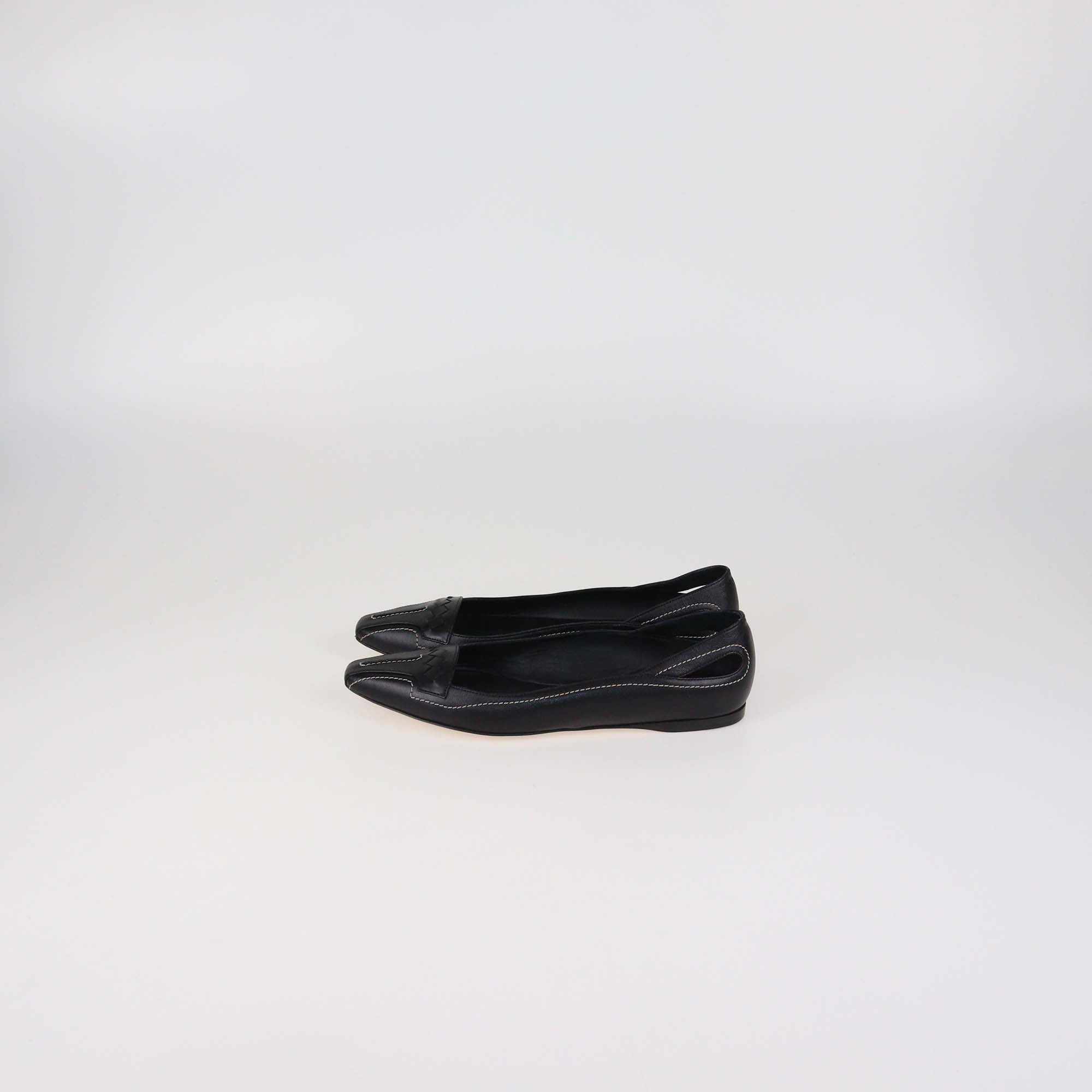 Bottega Veneta Black Smooth Leather Cut Out Flats