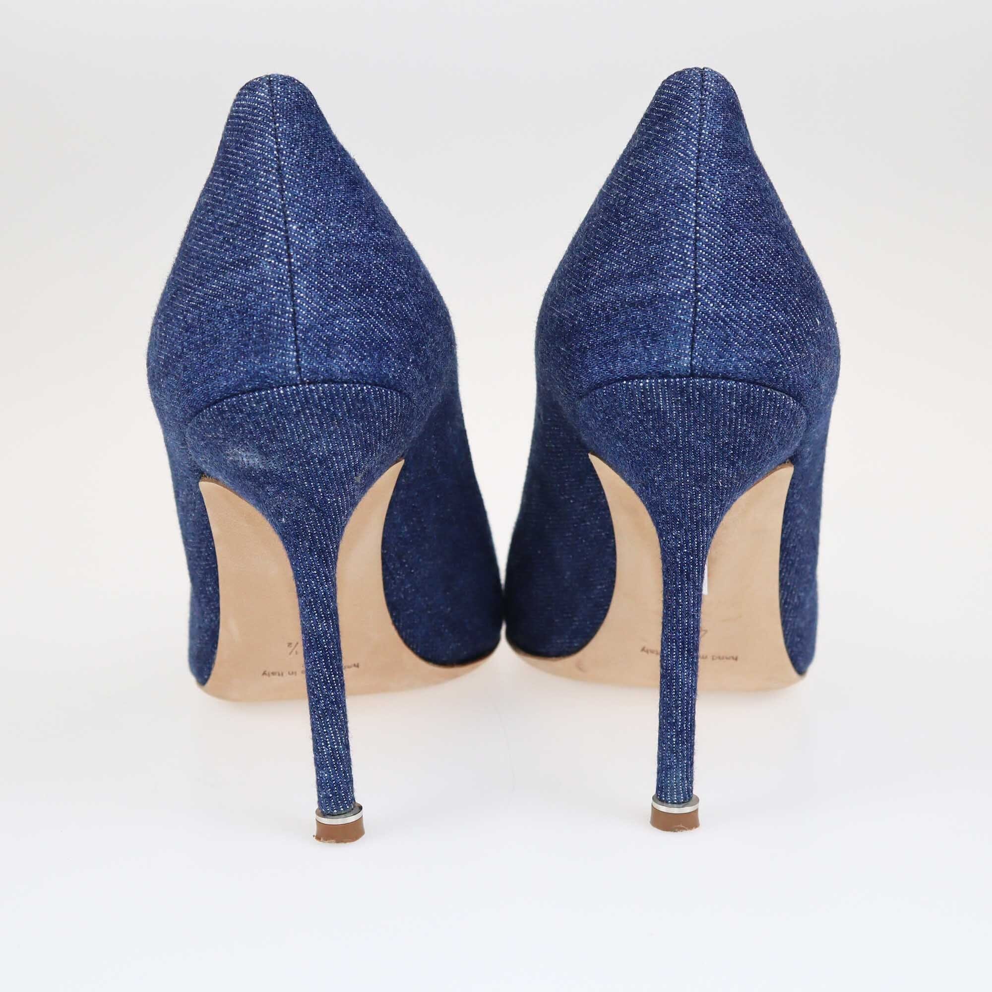 Manolo Blahnik Blue Hangisi Pumps Shoes Manolo Blahnik 