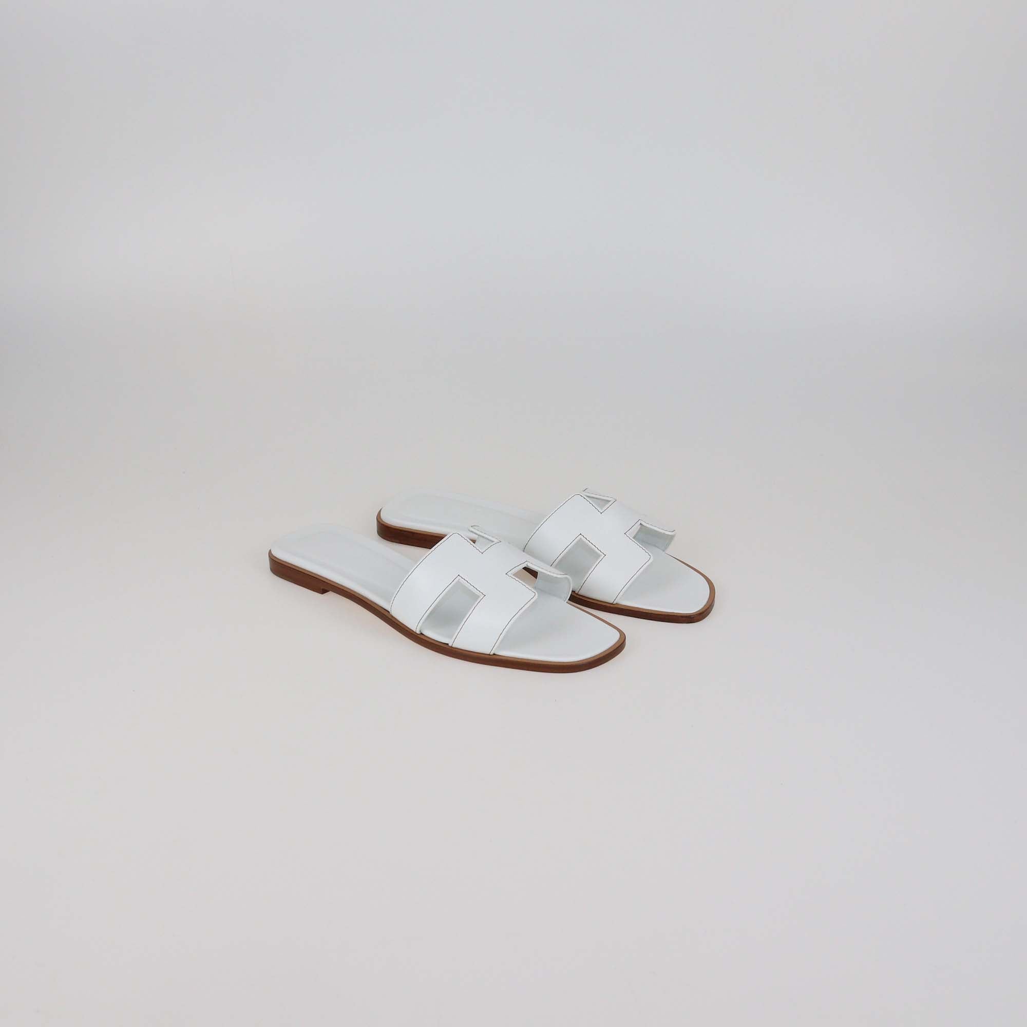 Hermes White Leather Oran Sandals