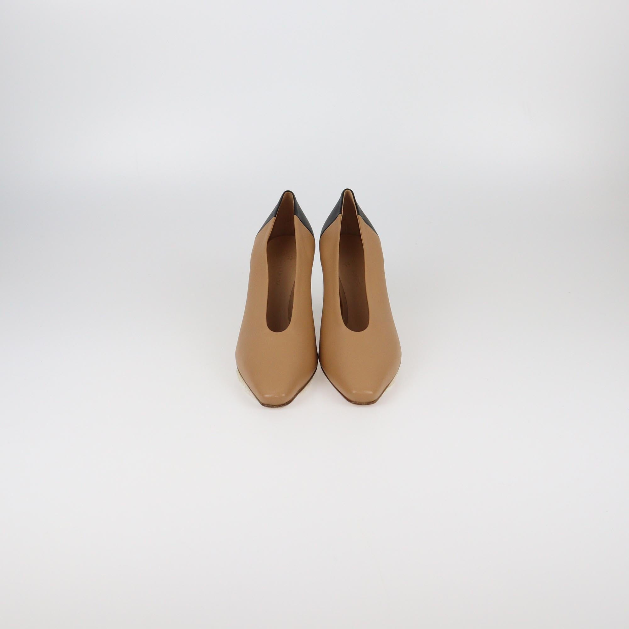 Bottega Veneta Beige/Black Almond Toe Pumps Womens Bottega Veneta 