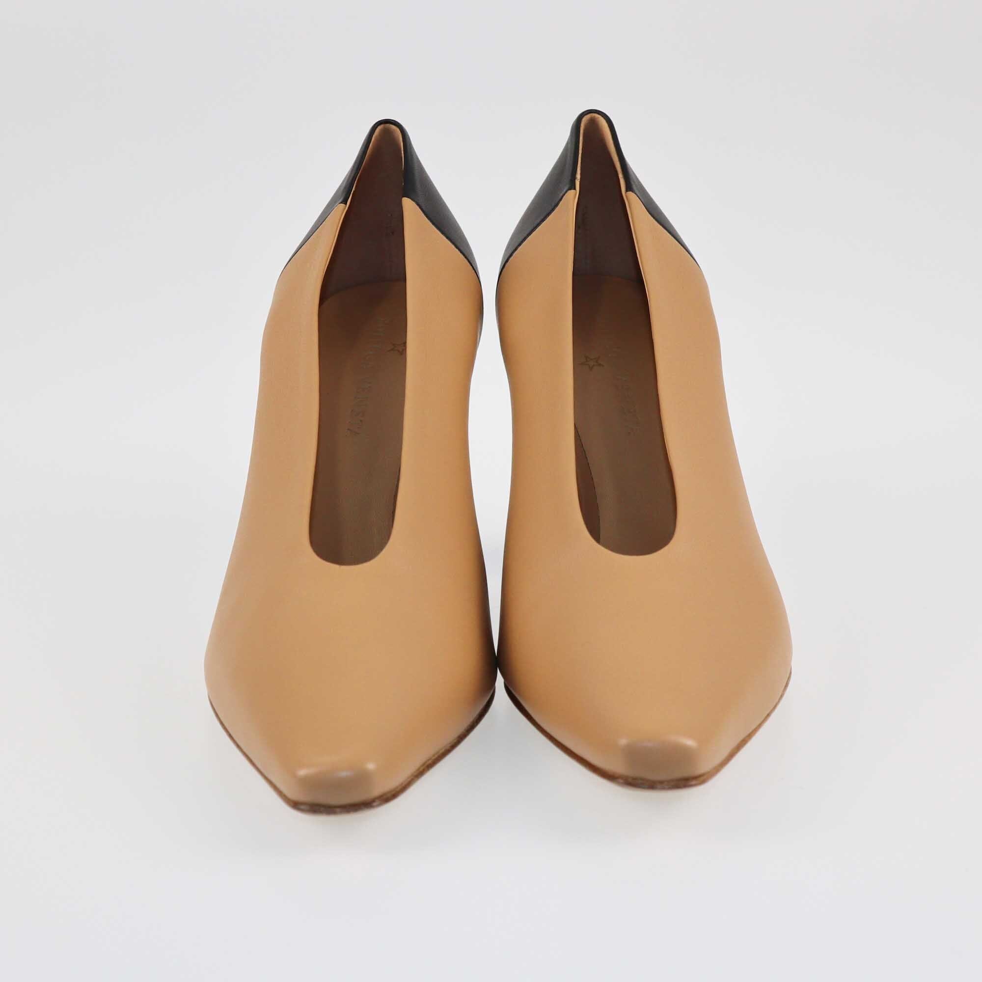 Bottega Veneta Beige/Black Almond Toe Pumps Shoes Bottega Veneta 