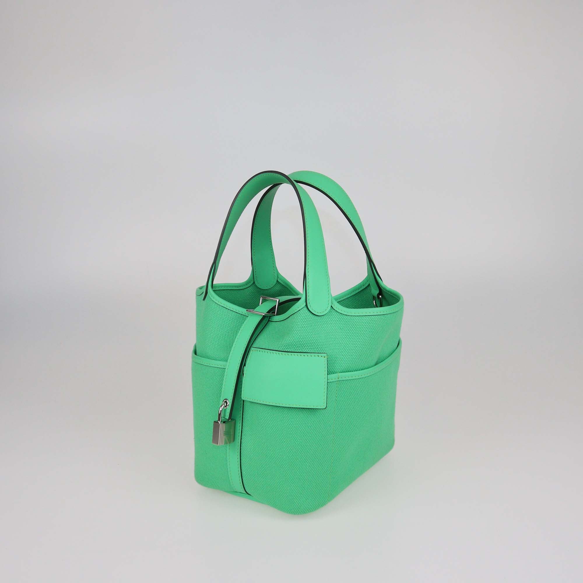 Hermes Vert Toile Geoland and Swift Leather Cargo Comics Picotin 18 Bag