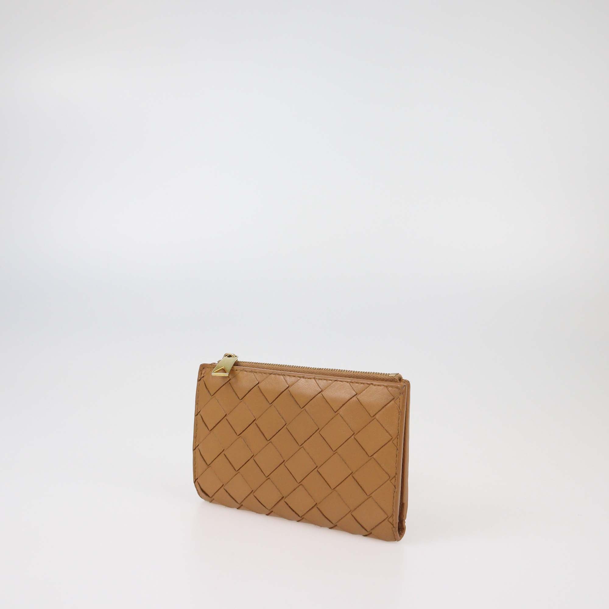 Bottega Veneta Beige Intrecciato Leather Zip Bifold Card Holder
