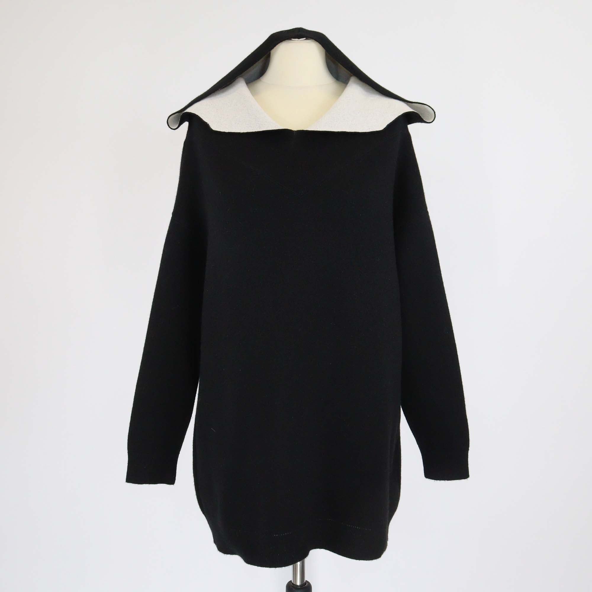 Christian Dior Black Cashmere Blend J'adior 8 Hooded Sweater