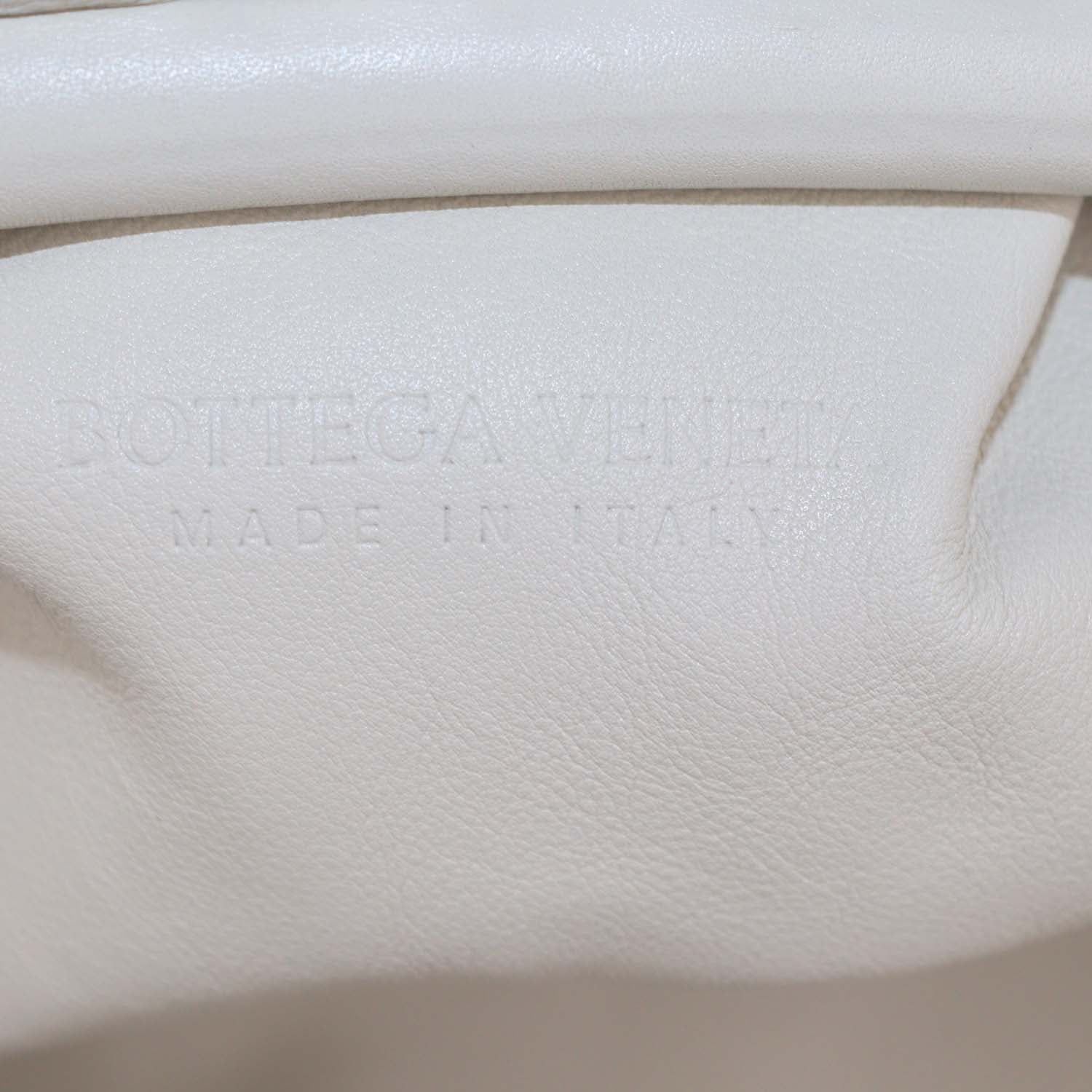 Bottega Veneta Off White Leather Medium The Pouch Bag