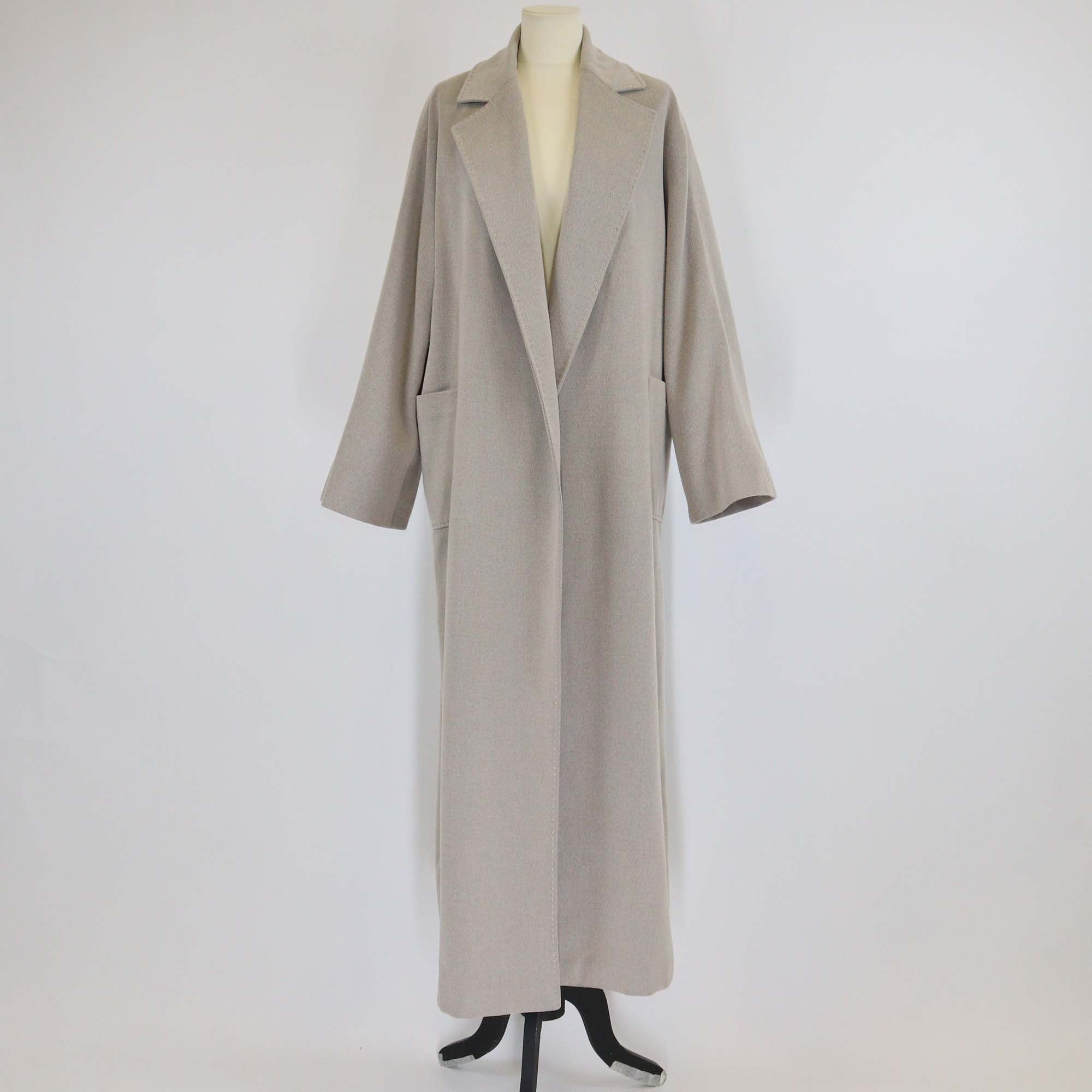 Shaky Grey Loro Piana Cashmere Blended Pocket Long Coat