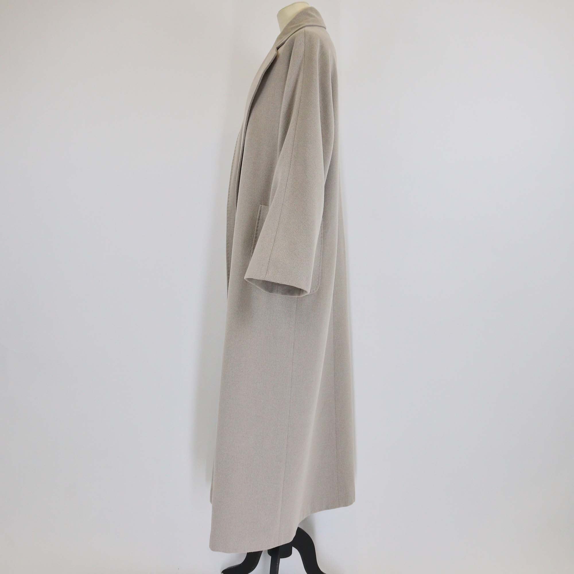 Shaky Grey Loro Piana Cashmere Blended Pocket Long Coat