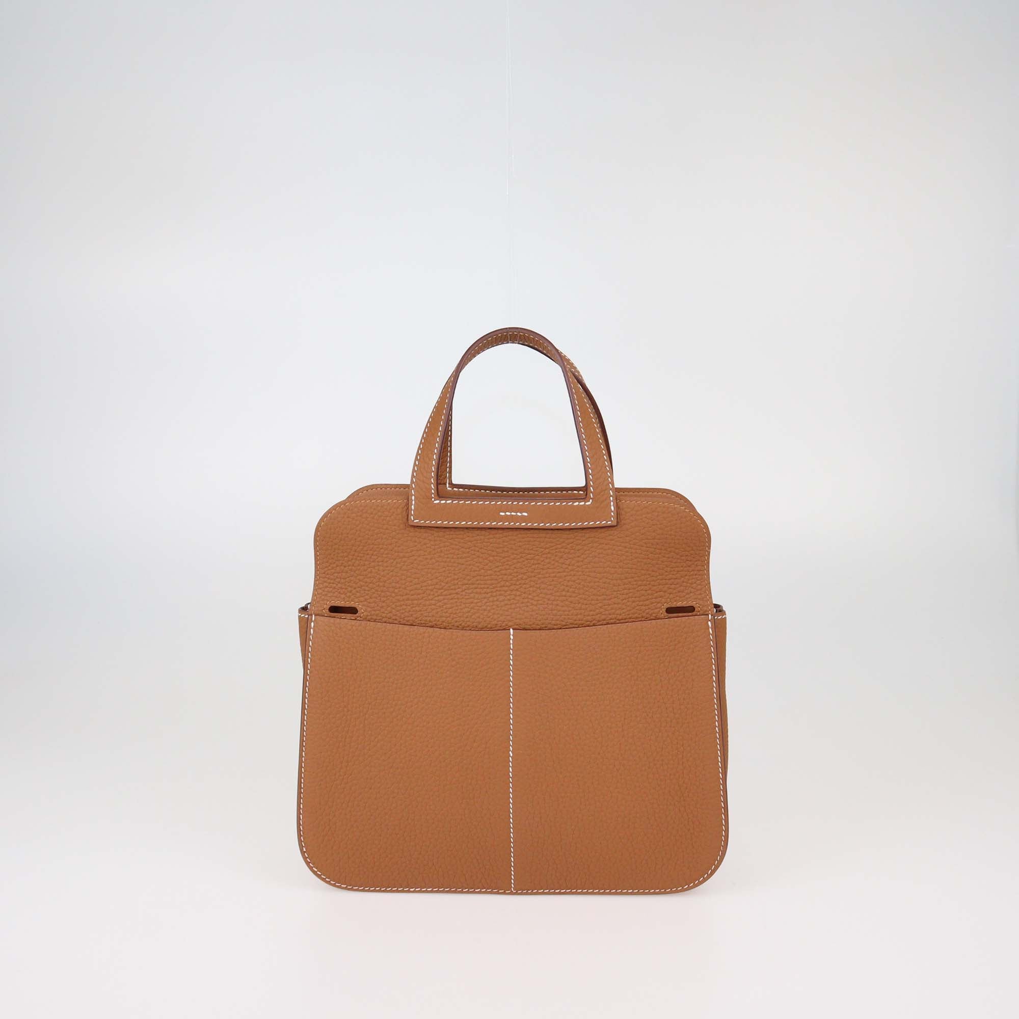 Hermès Gold Taurillon Clemence Leather Gold Hardware Halzan 25 Bag
