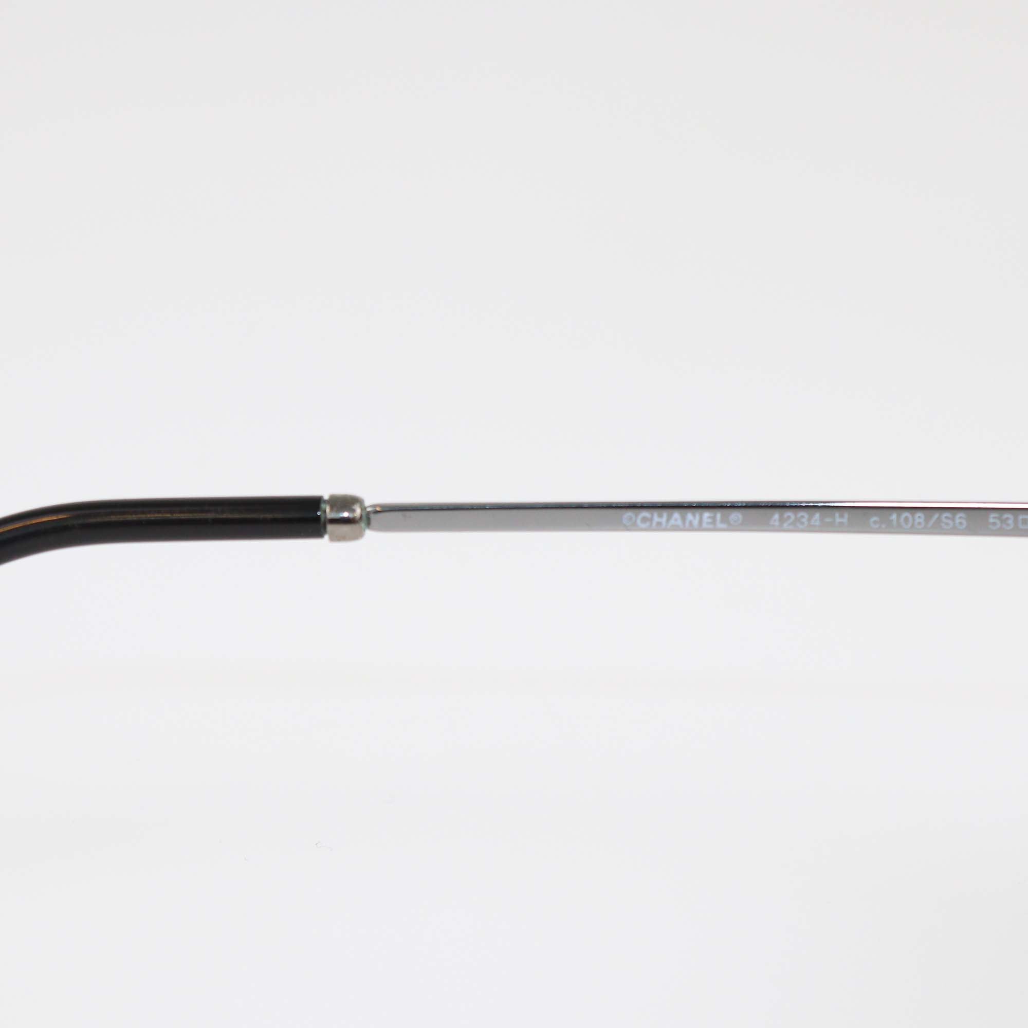 Chanel Black Gradient Pearl Embellished Round Sunglasses