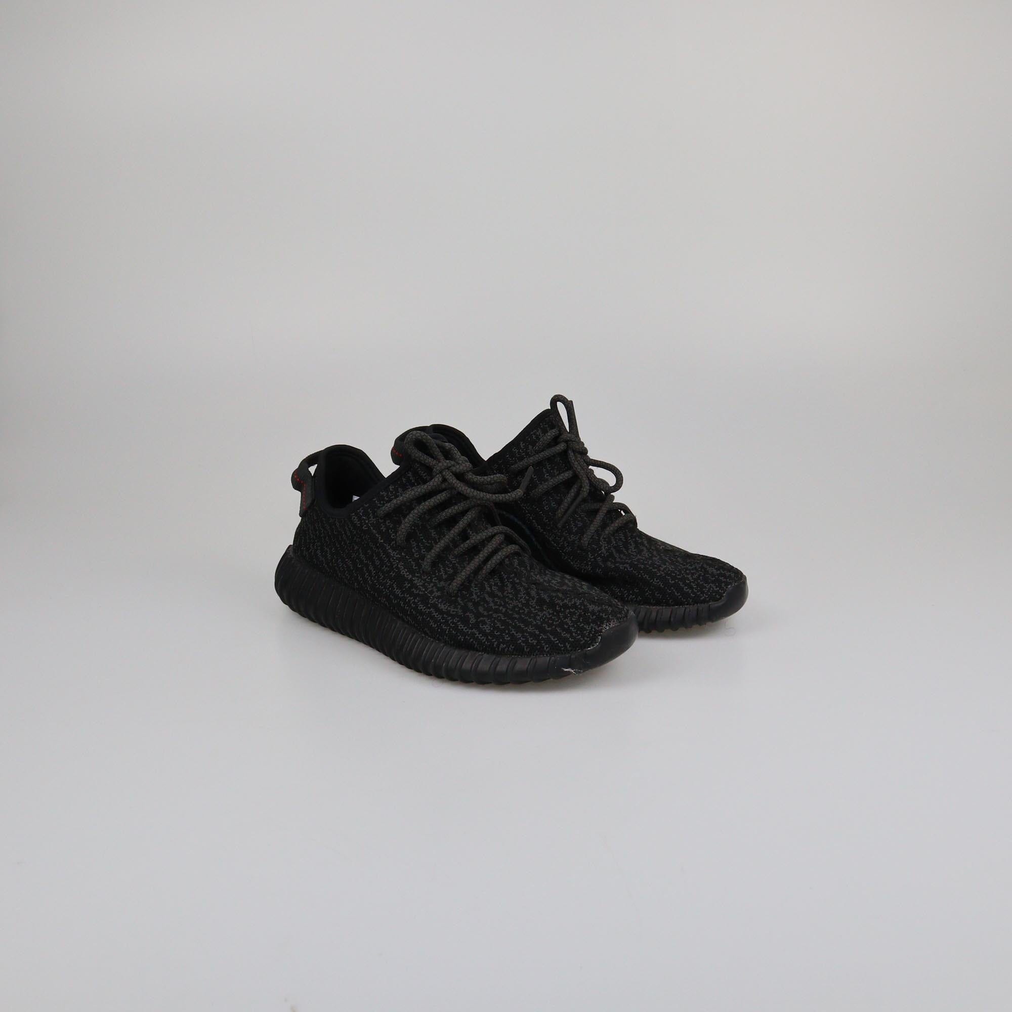 Yeezy x Adidas Black Knit Boost 350 Pirate Black Sneakers Womens Yeezy 