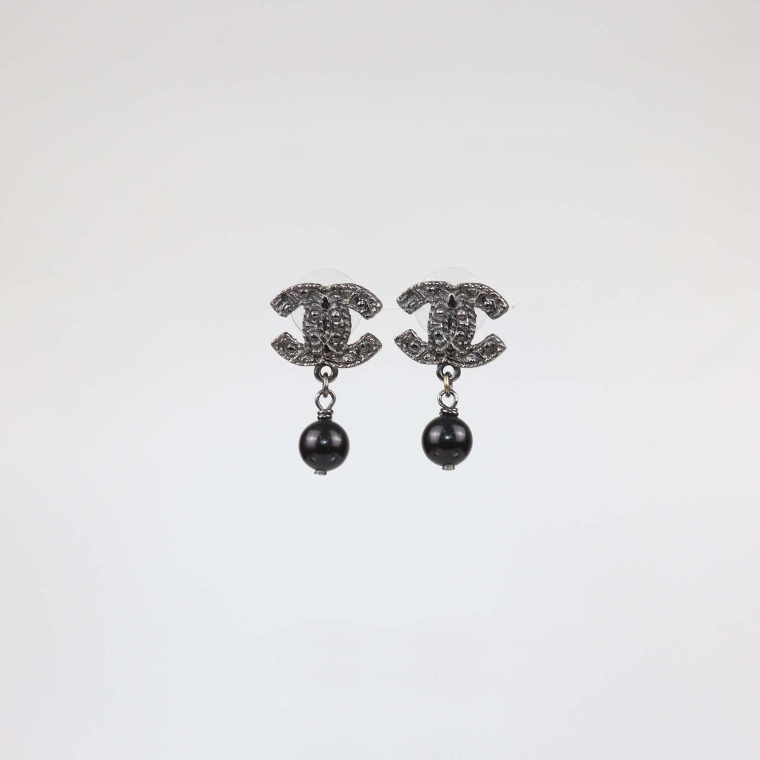Chanel Black CC Beaded Faux Pearl Drop Push Back Earrings