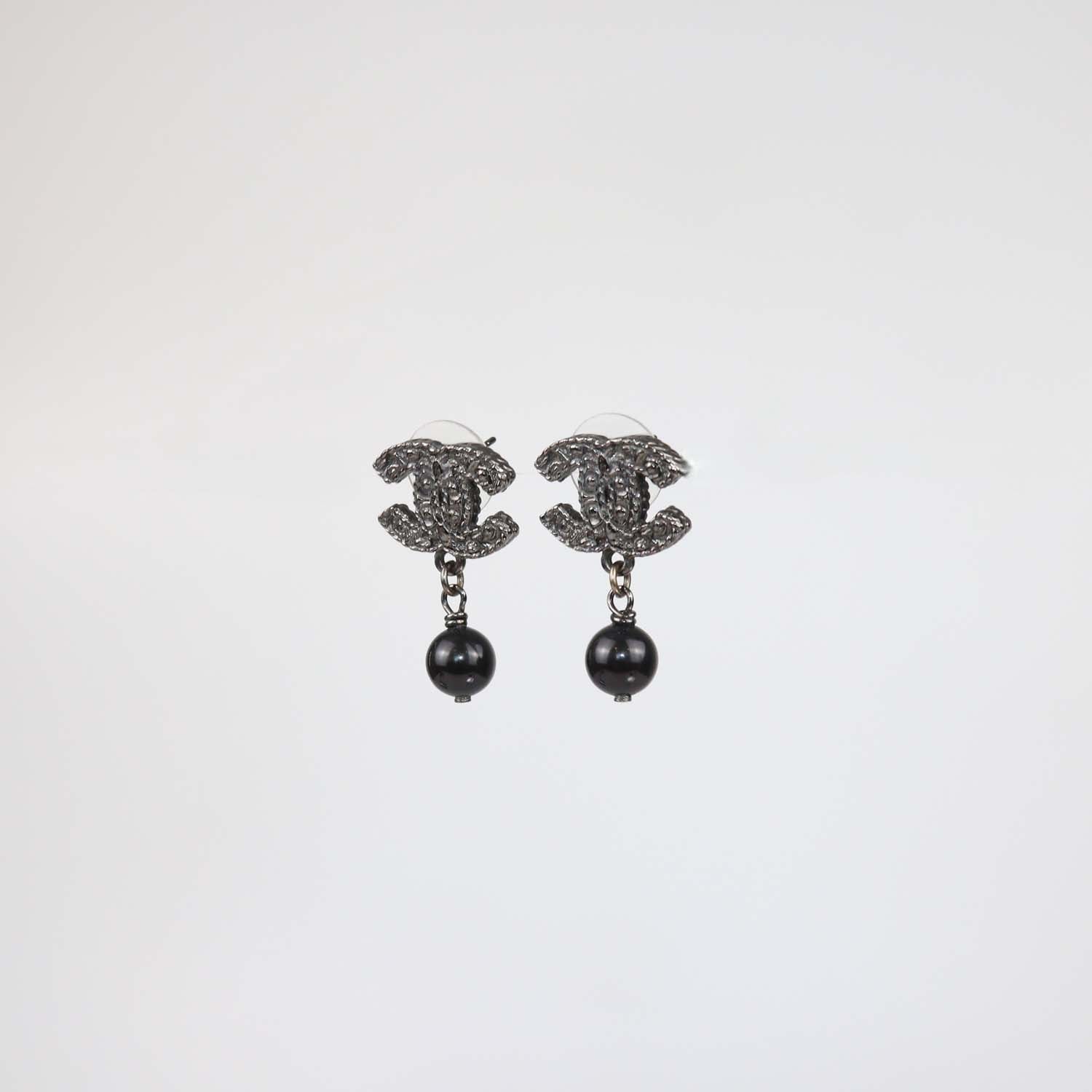Chanel Black CC Beaded Faux Pearl Drop Push Back Earrings