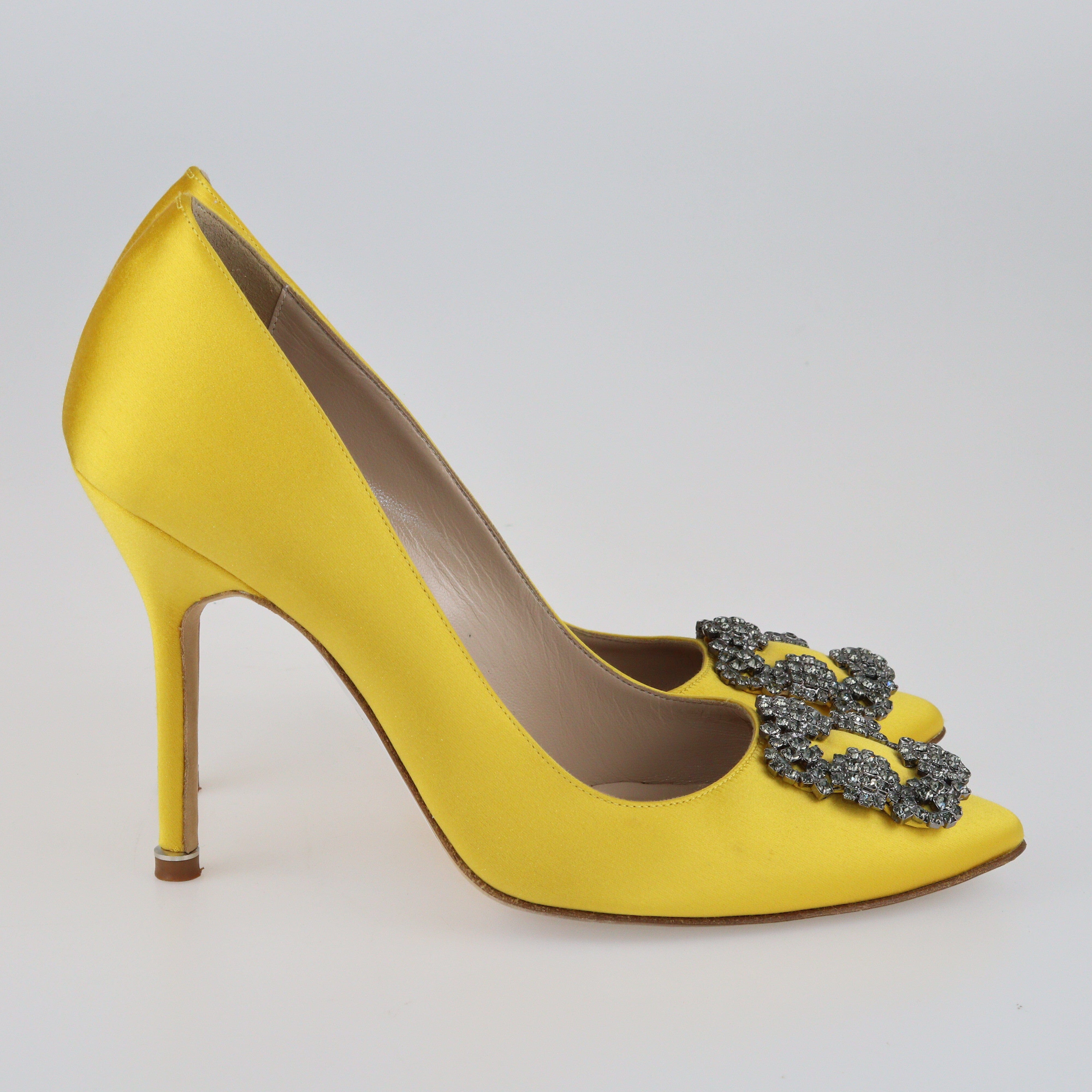 Yellow Hangisi Crystal Embellished PUmps Shoes Manolo Blahnik 