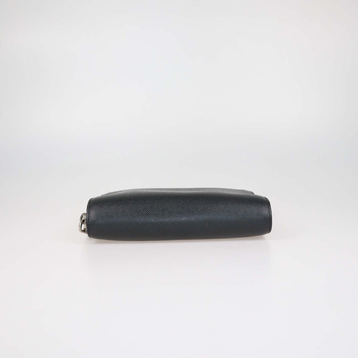 Louis Vuitton Black Taiga Pochette Baikal Clutch