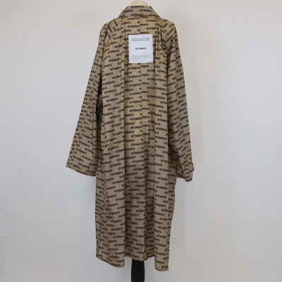 Vetements Beige Nylon Logo Print Long Sleeve Raincoat