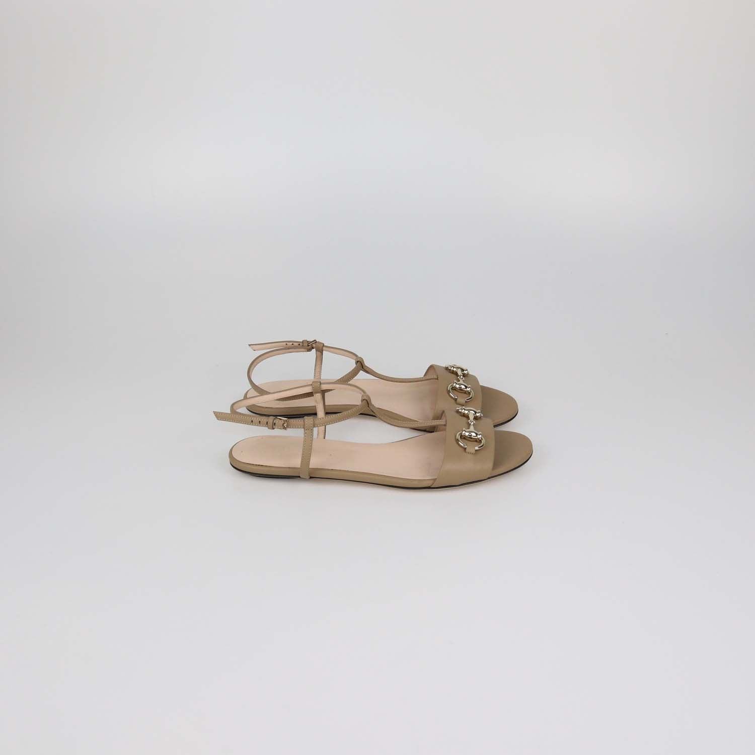 Gucci Beige Leather Horsebit T-Strap Flat Sandals