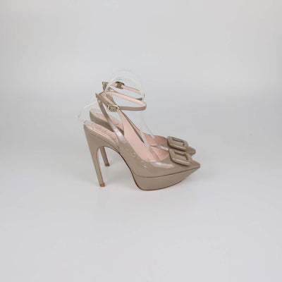 Roger Vivier Beige Patent Leather Viv Choc Buckle Slingback Pumps