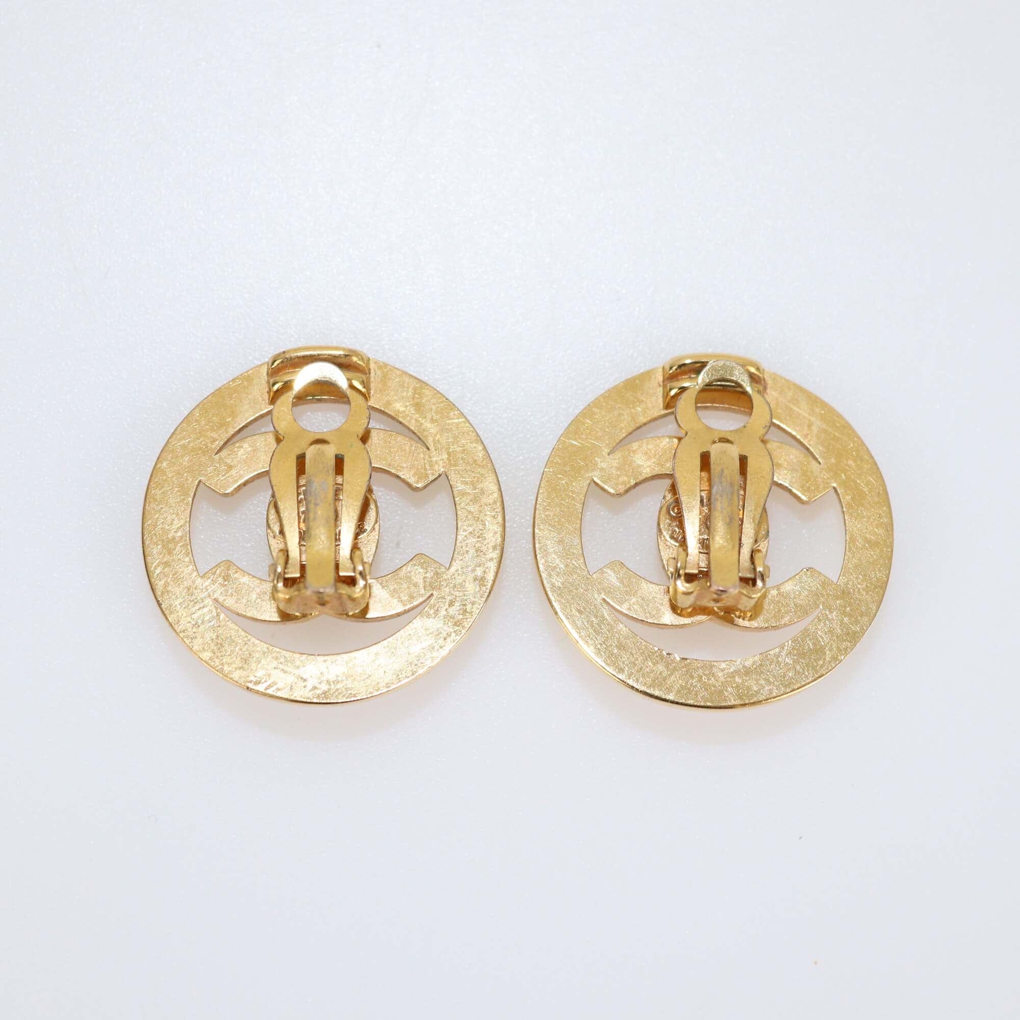 Chanel CC Vintage Gold Tone Clip Earrings Womens Chanel 