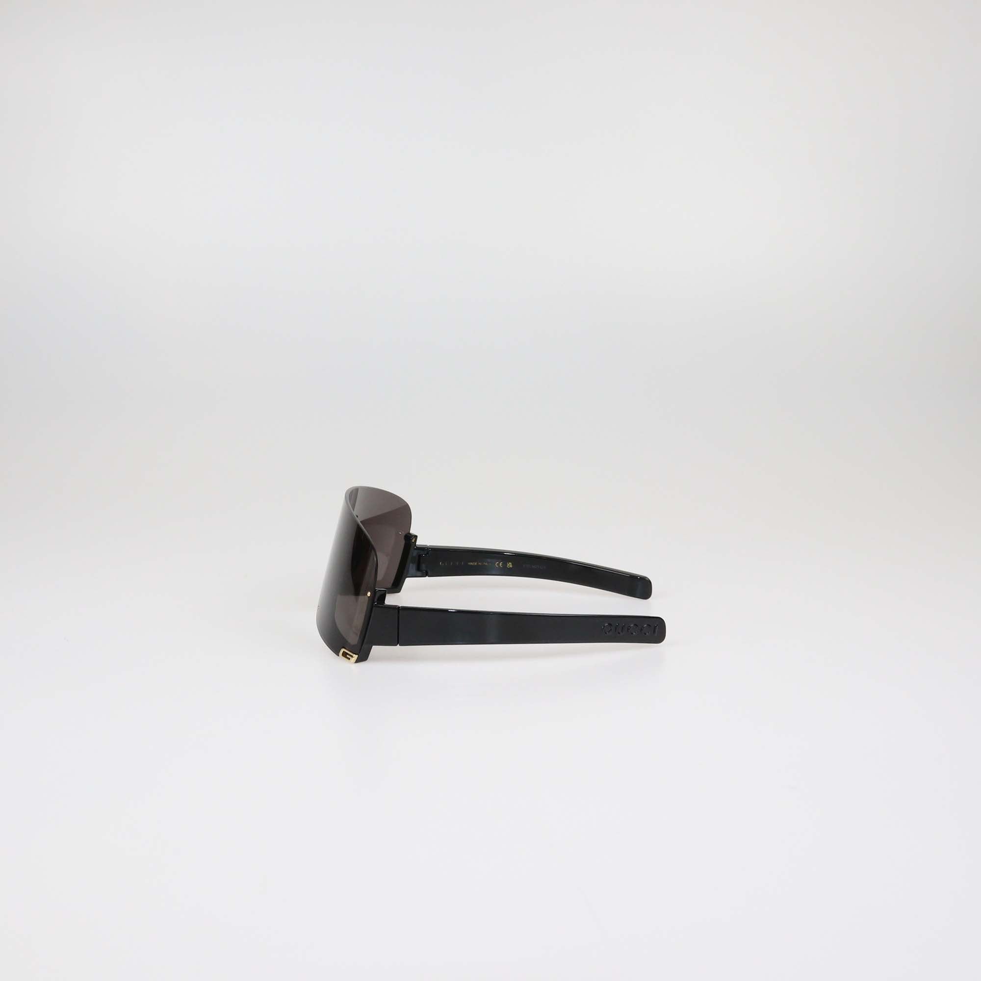 Gucci Black Irregular Injected Frame Shield Sunglasses