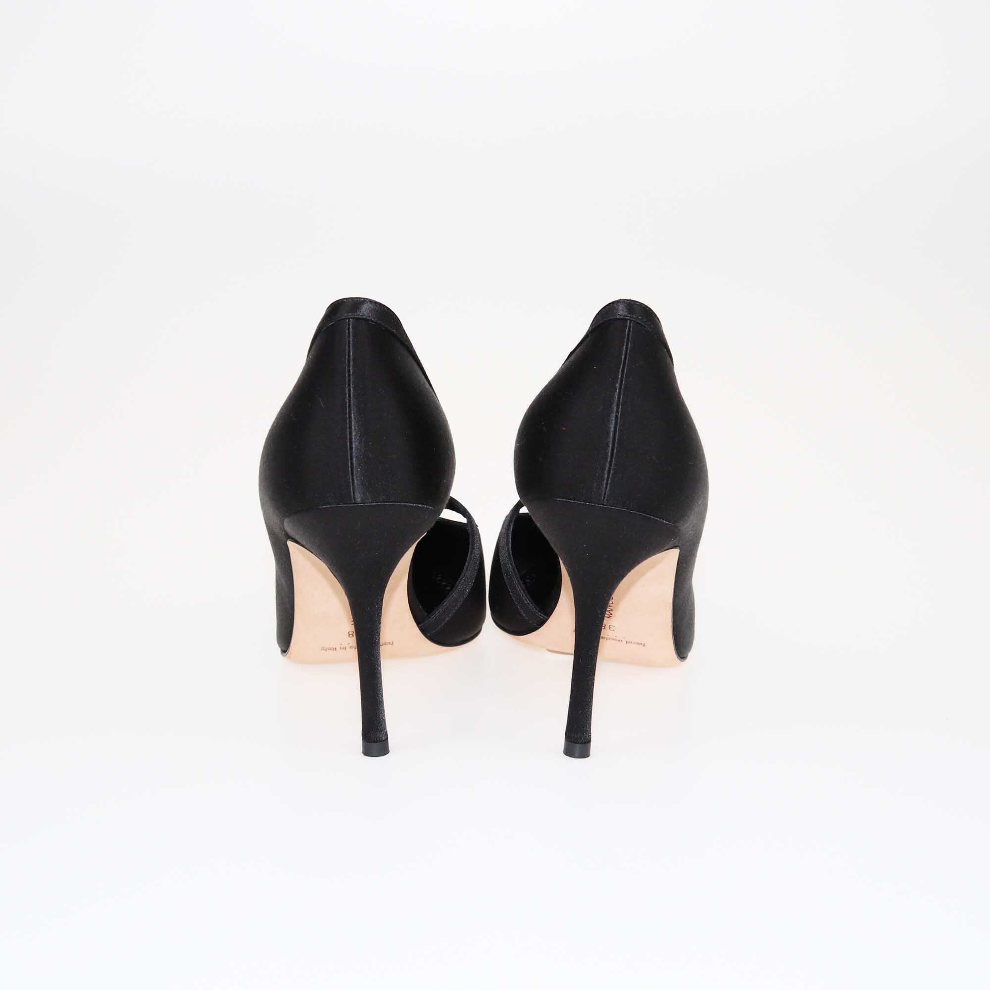 Manolo Blahnik Black Satin Pointed Toe Pumps Shoes Manolo Blahnik 