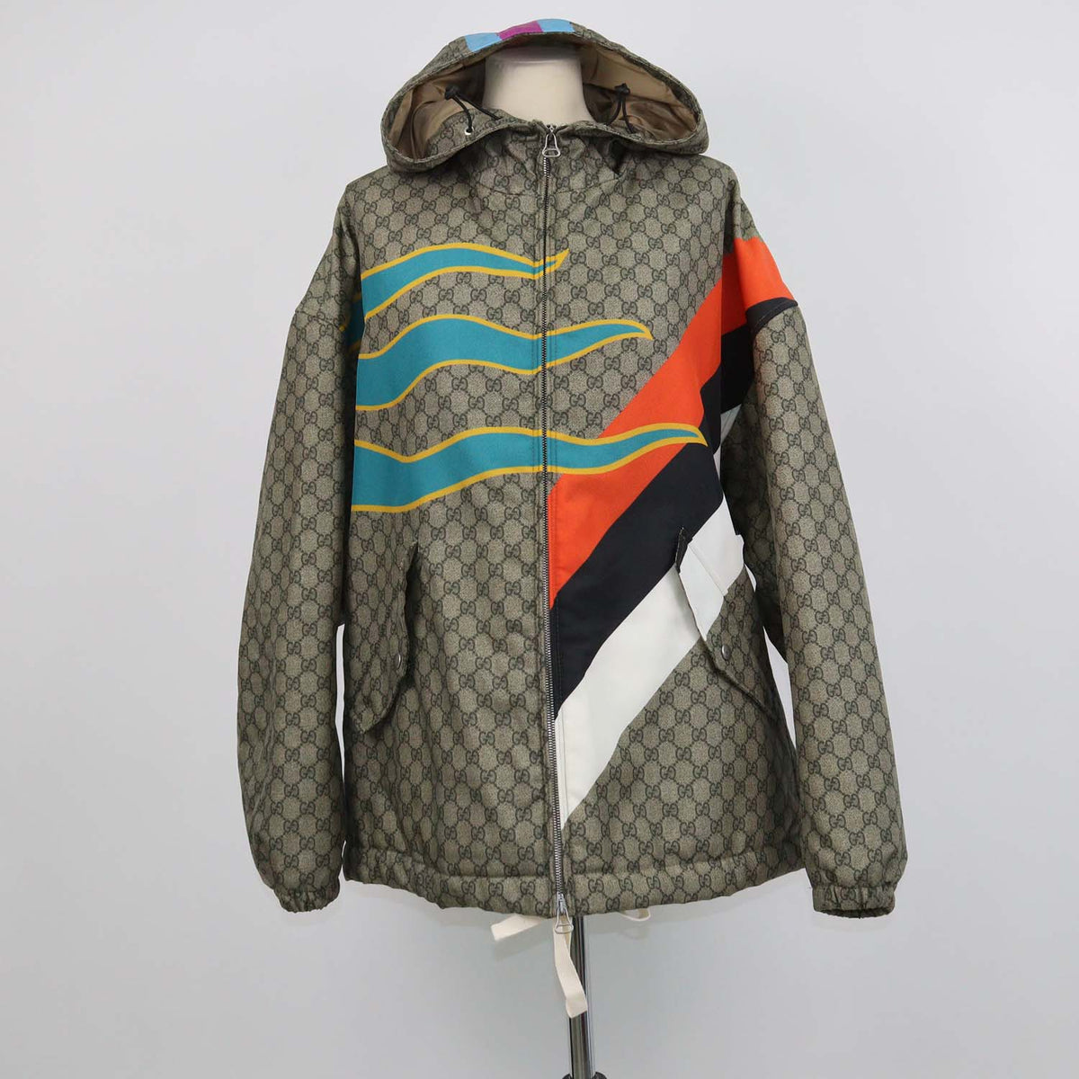 Gucci Beige GG Nylon Printed Gucci Centrum Jacket