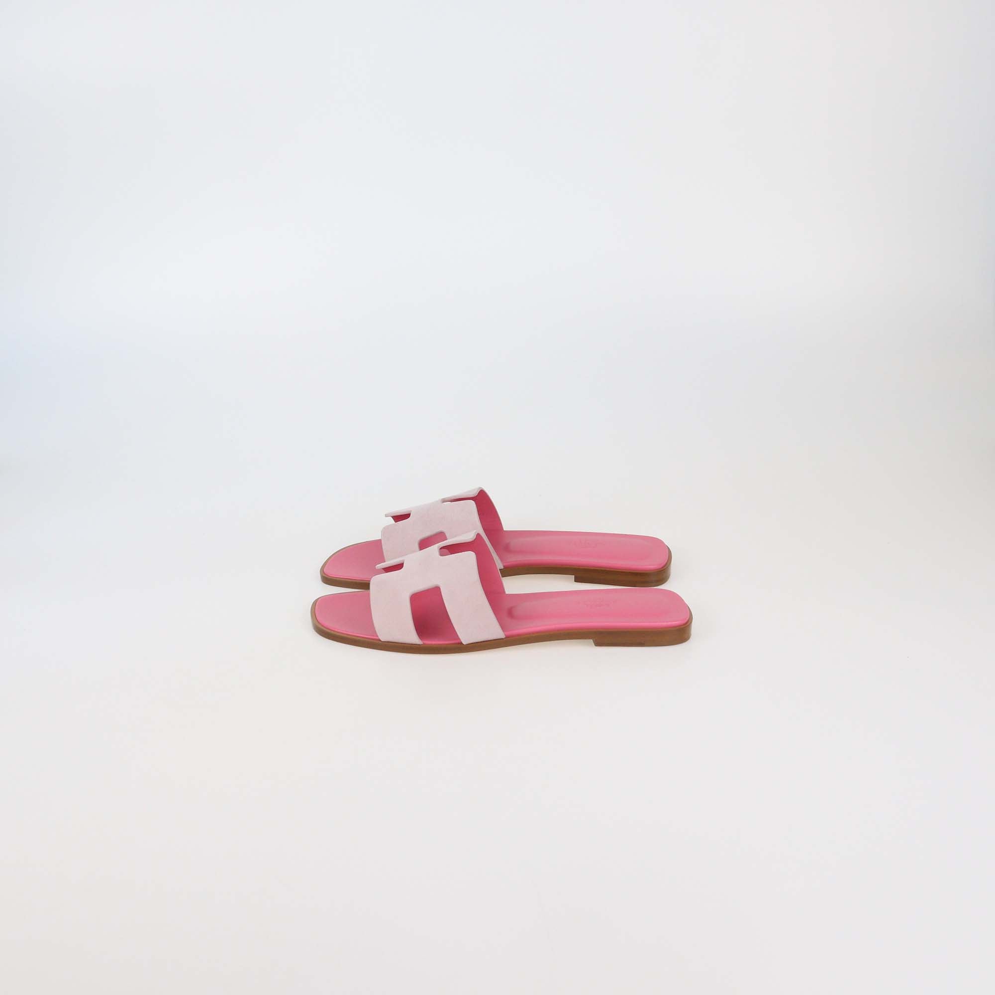 Hermes Rose Porcelaine Suede Oran Sandals