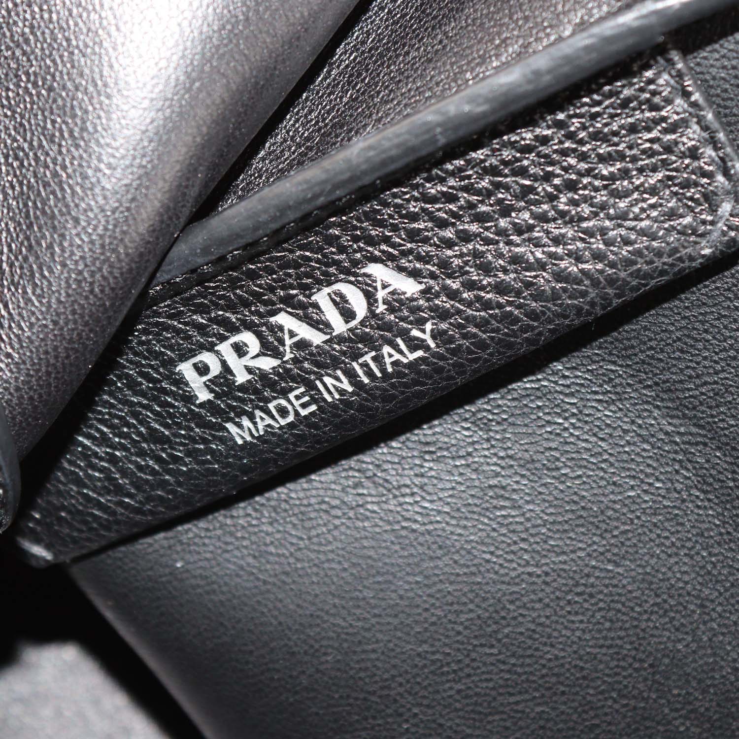 Prada Black Vitello Daino Leather Small Dynamique Tote