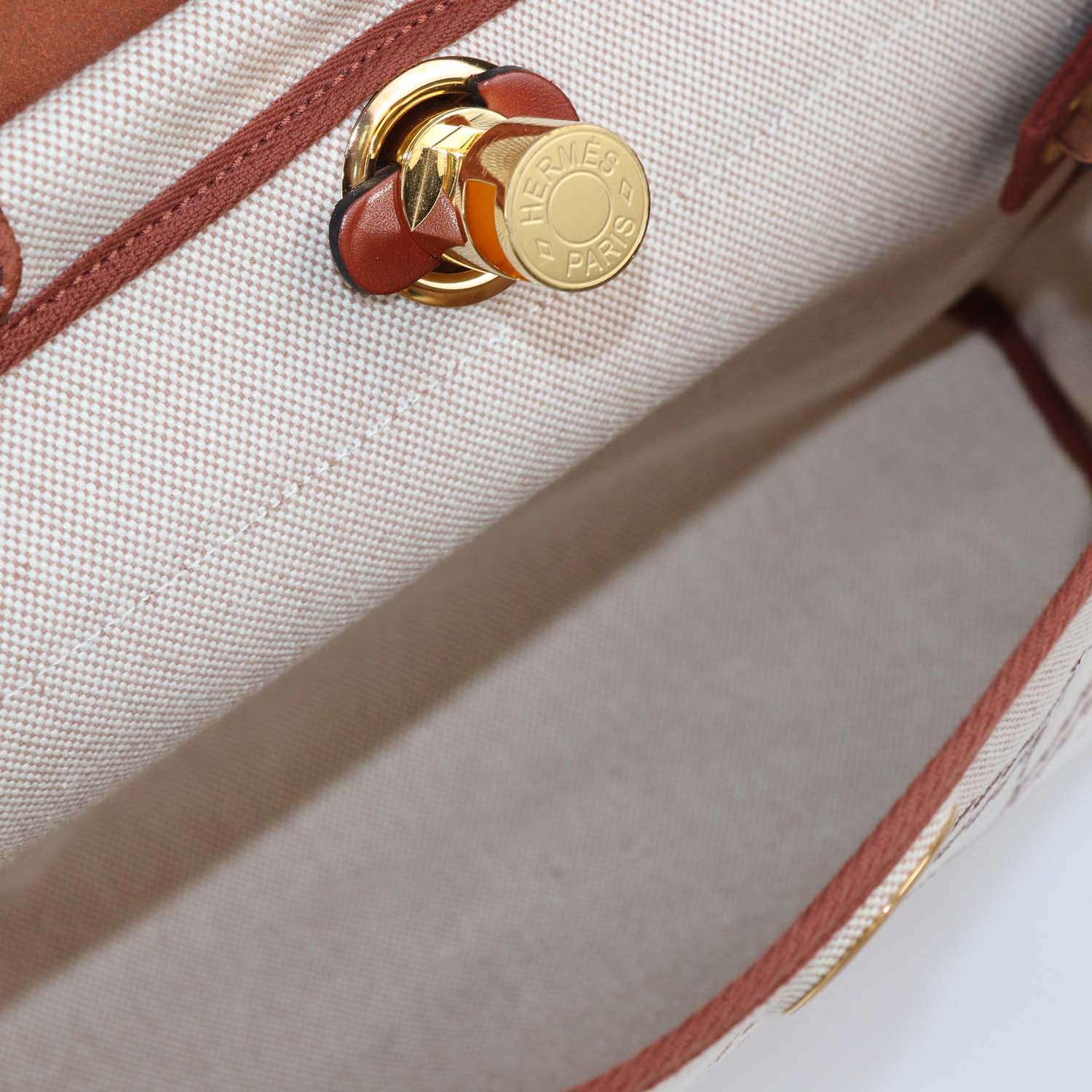 Hermes Cuivre/Ecru/Beige Canvas and Vache Hunter Leather Brides De Gala Herbag Zip 31 Bag