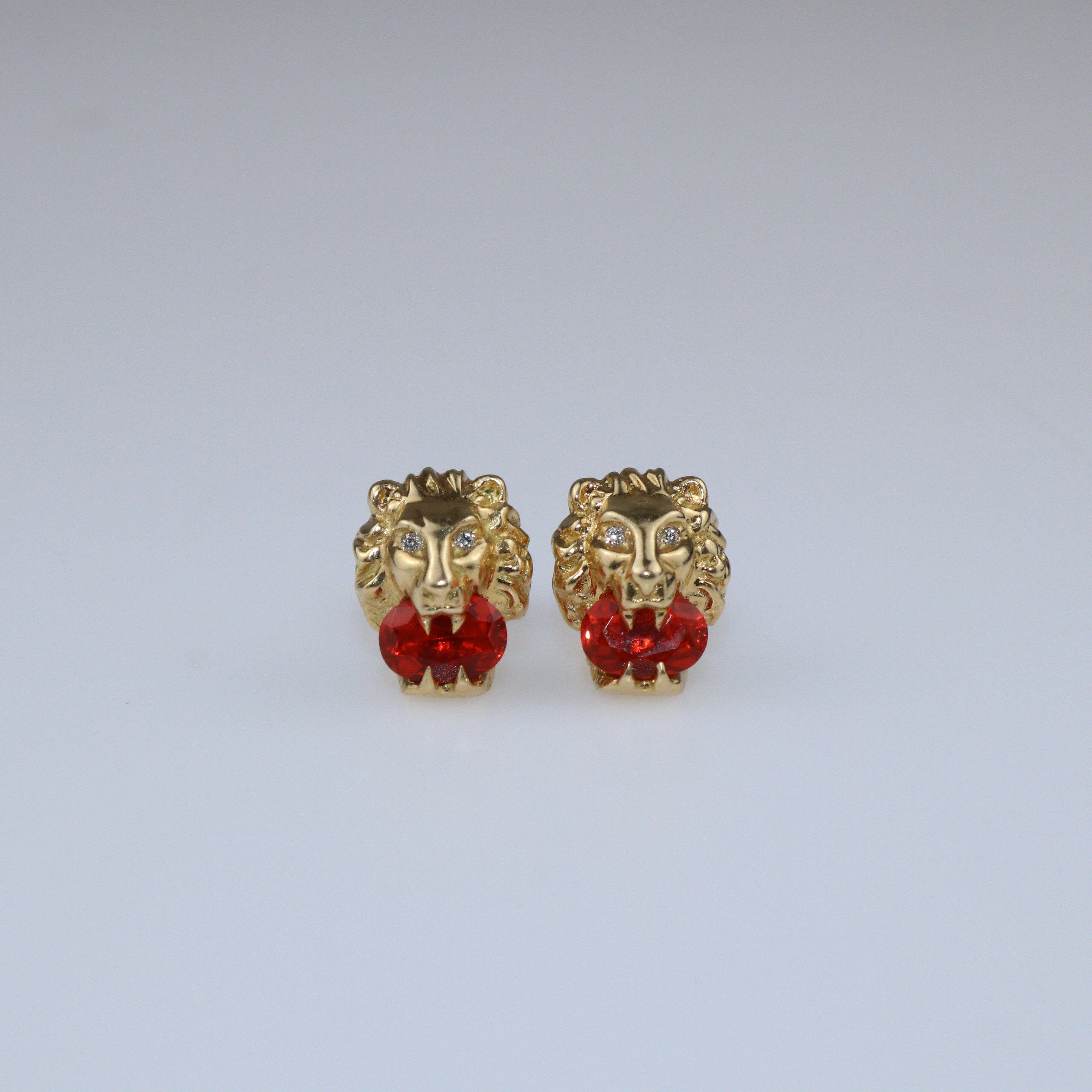 Gucci Lion Head Crystals Diamonds 18k Yellow Gold Earrings Fine Jewelry Gucci 