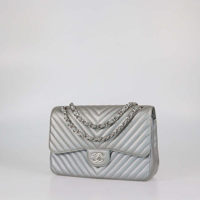 Chanel Metallic Grey Chevron Leather Jumbo Classic Double Flap Bag