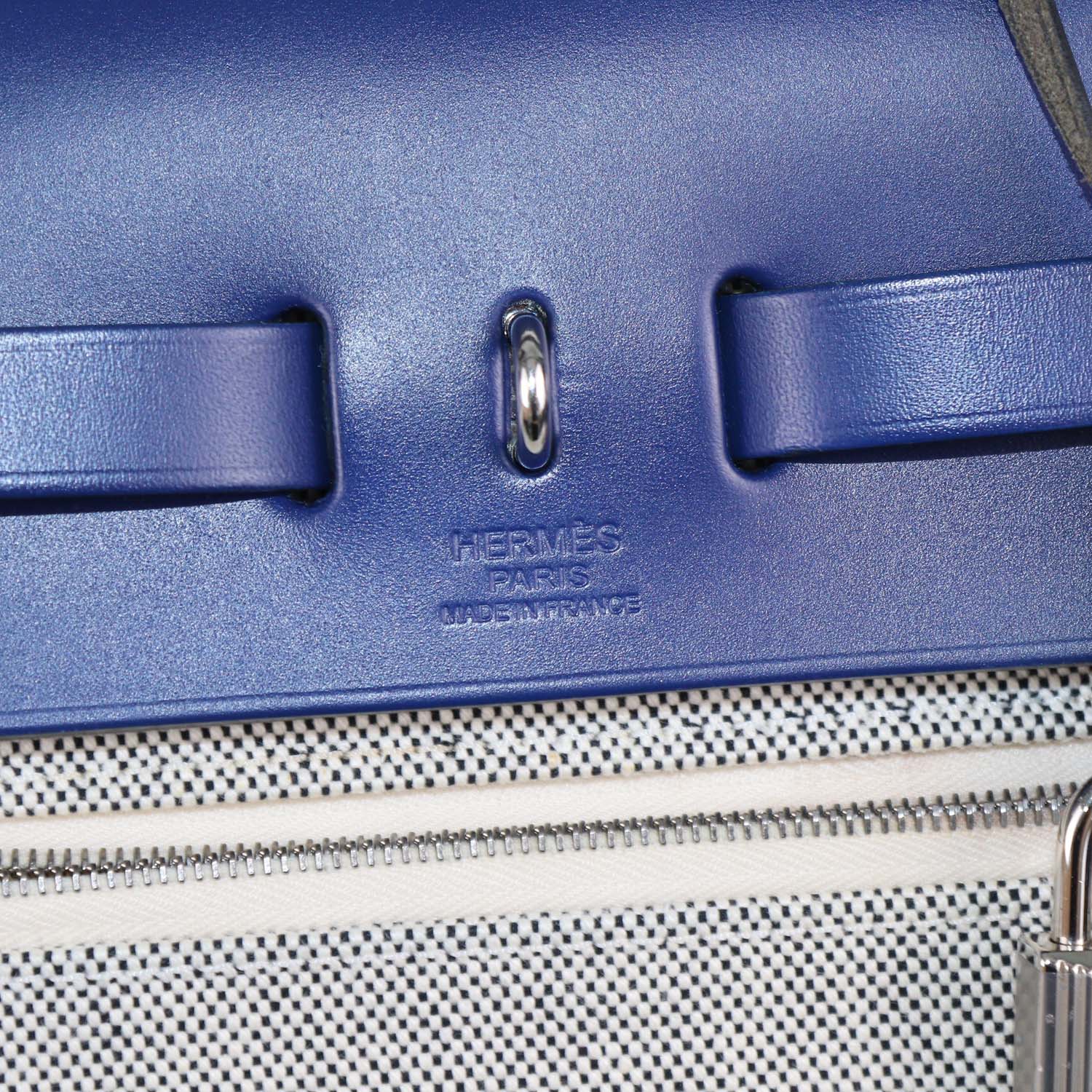 Hermes Bleu France/Ecru Canvas and Vache Hunter Leather Brides De Gala Herbag Zip 31 Bag