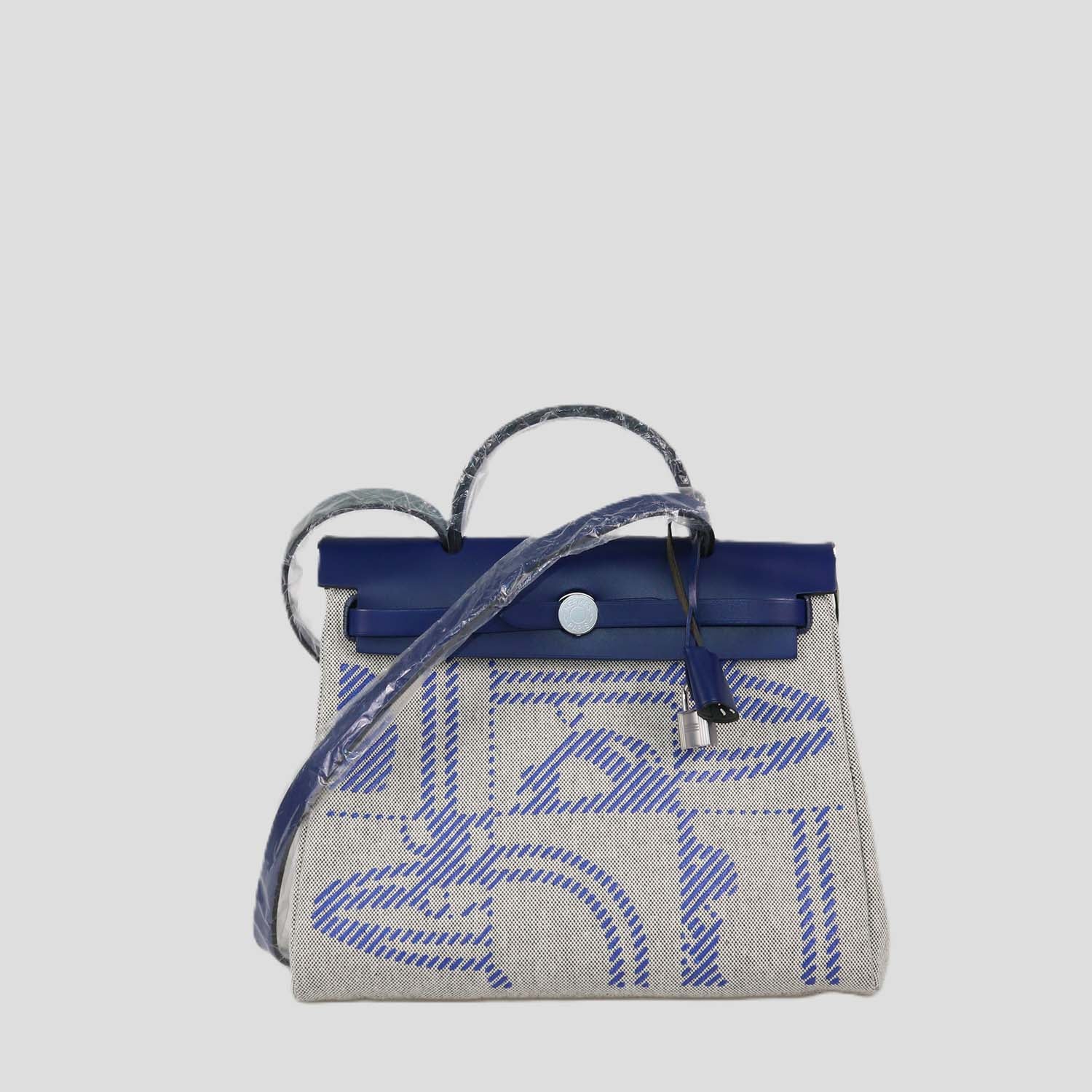 Hermes Bleu France/Ecru Canvas and Vache Hunter Leather Brides De Gala Herbag Zip 31 Bag