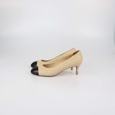 Chanel Beige/Black Quilted Leather CC Cap Toe Heel Pumps