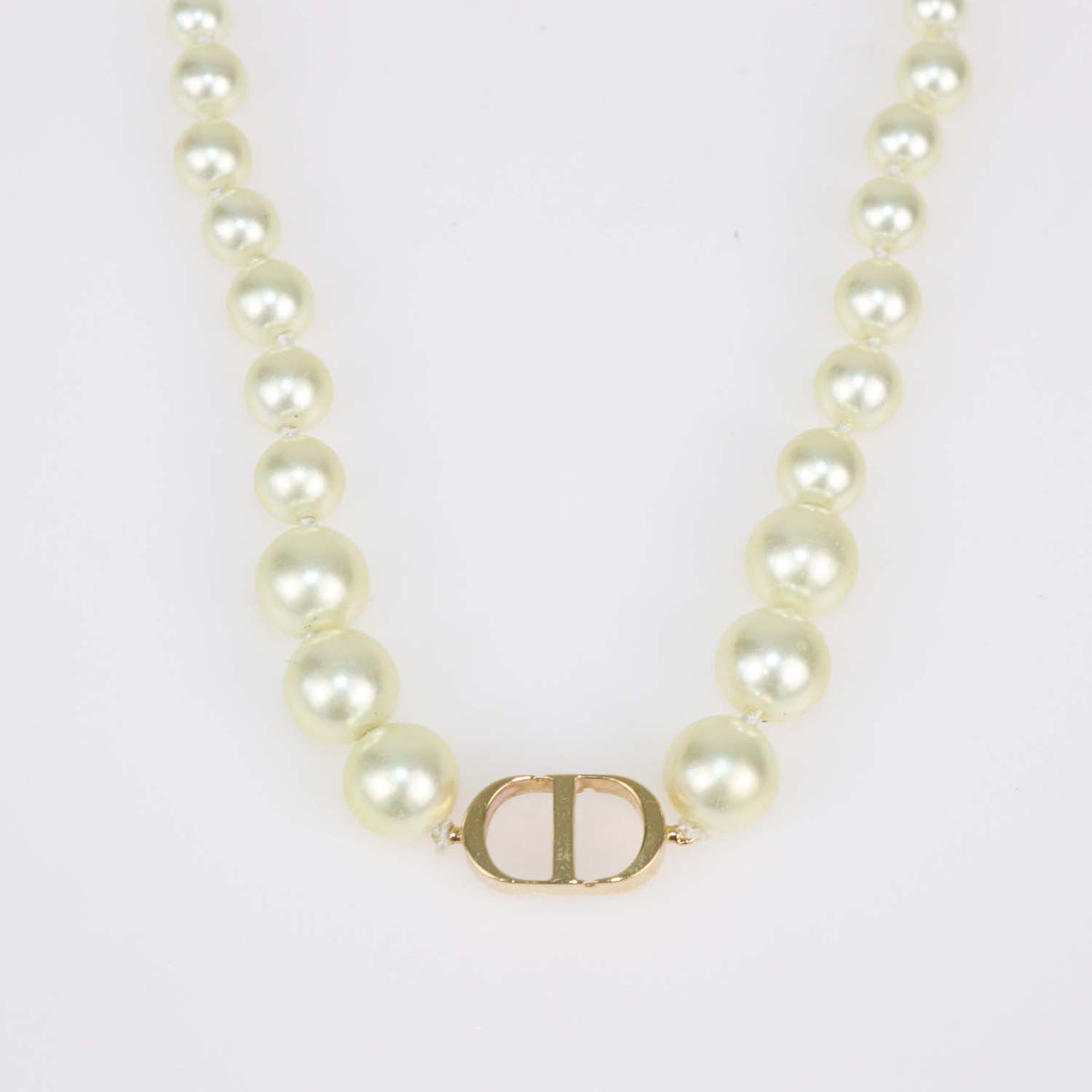 Christian Dior Gold,White Faux Pearls 30 Montaigne Short Necklace